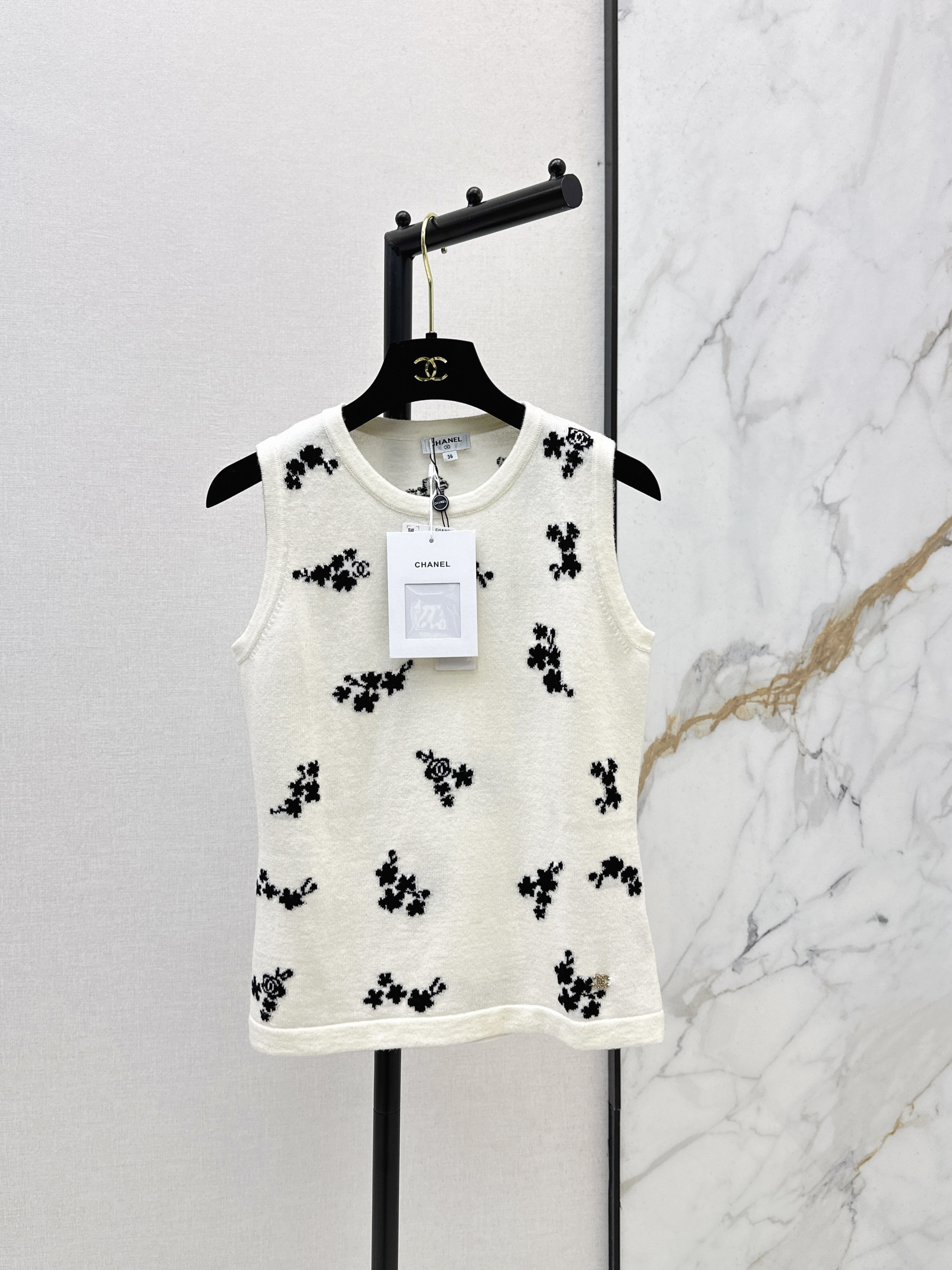 Chan New embroidery knit vest