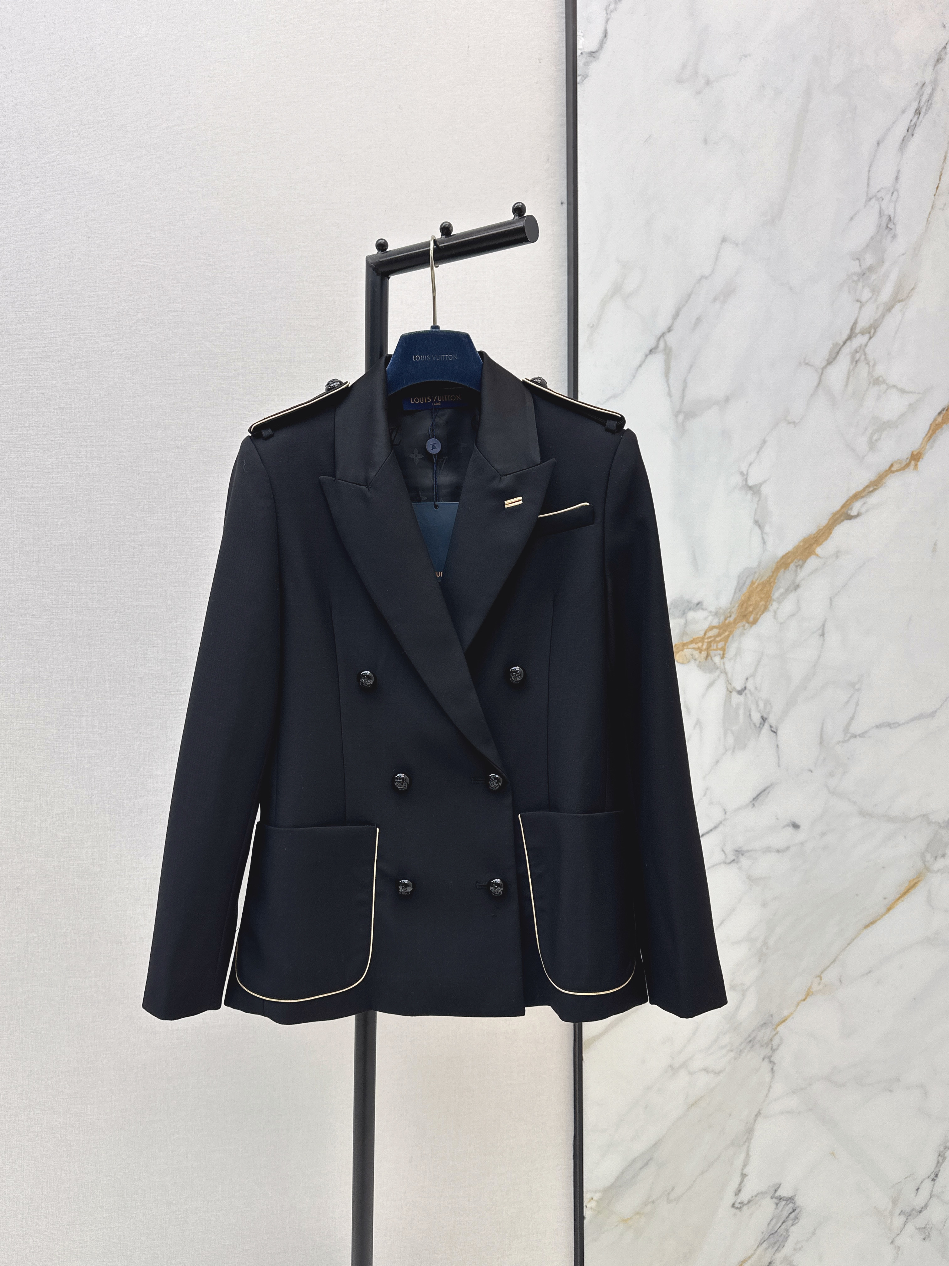 Louis New blazer