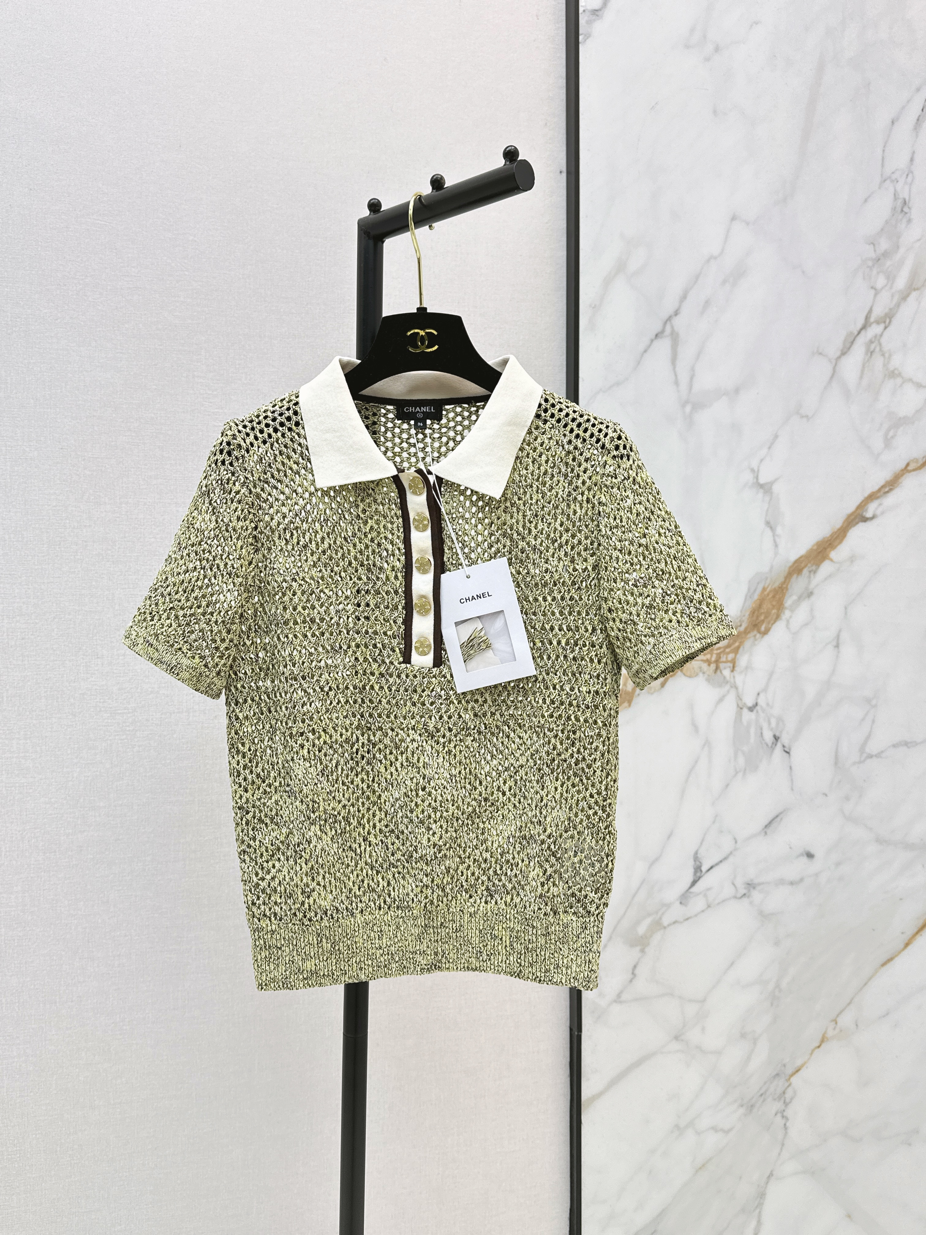 Chan New hollow knitwear