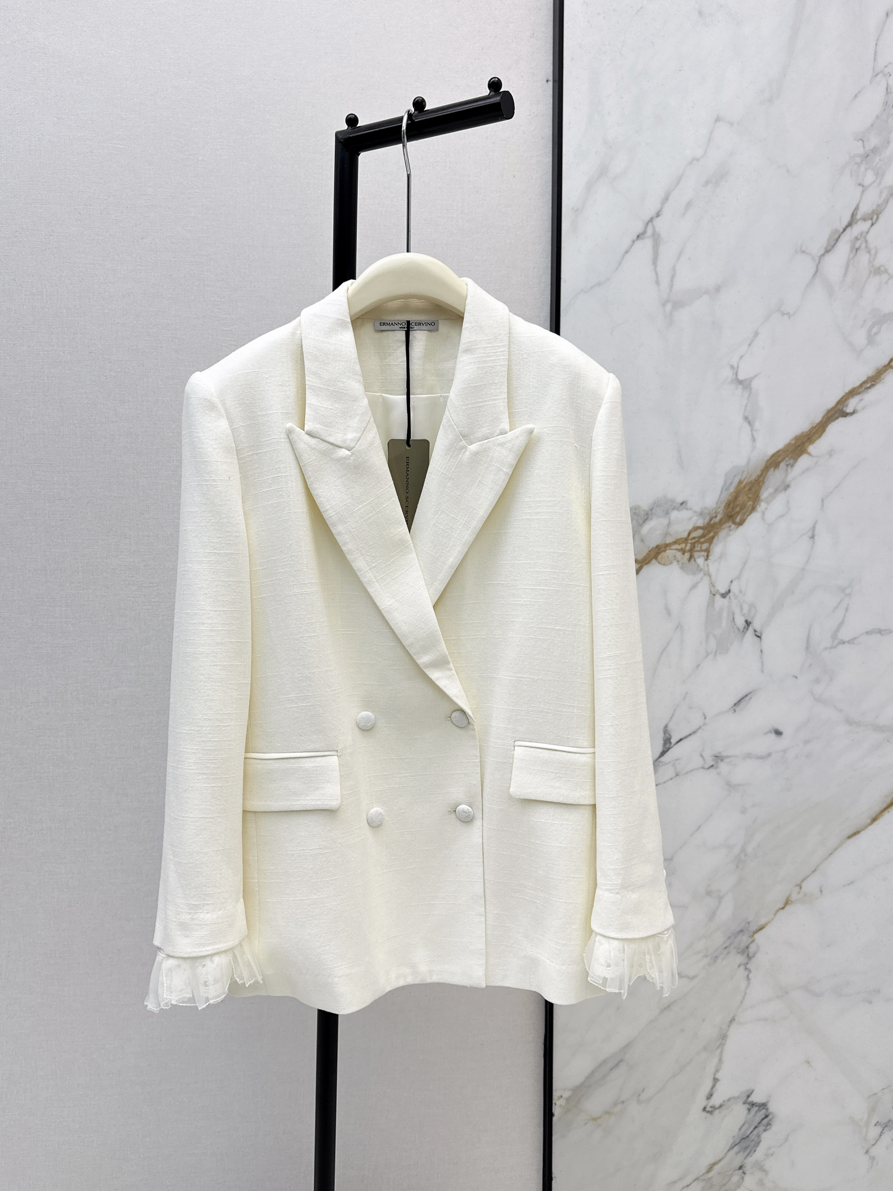 ES New contract lace blazer