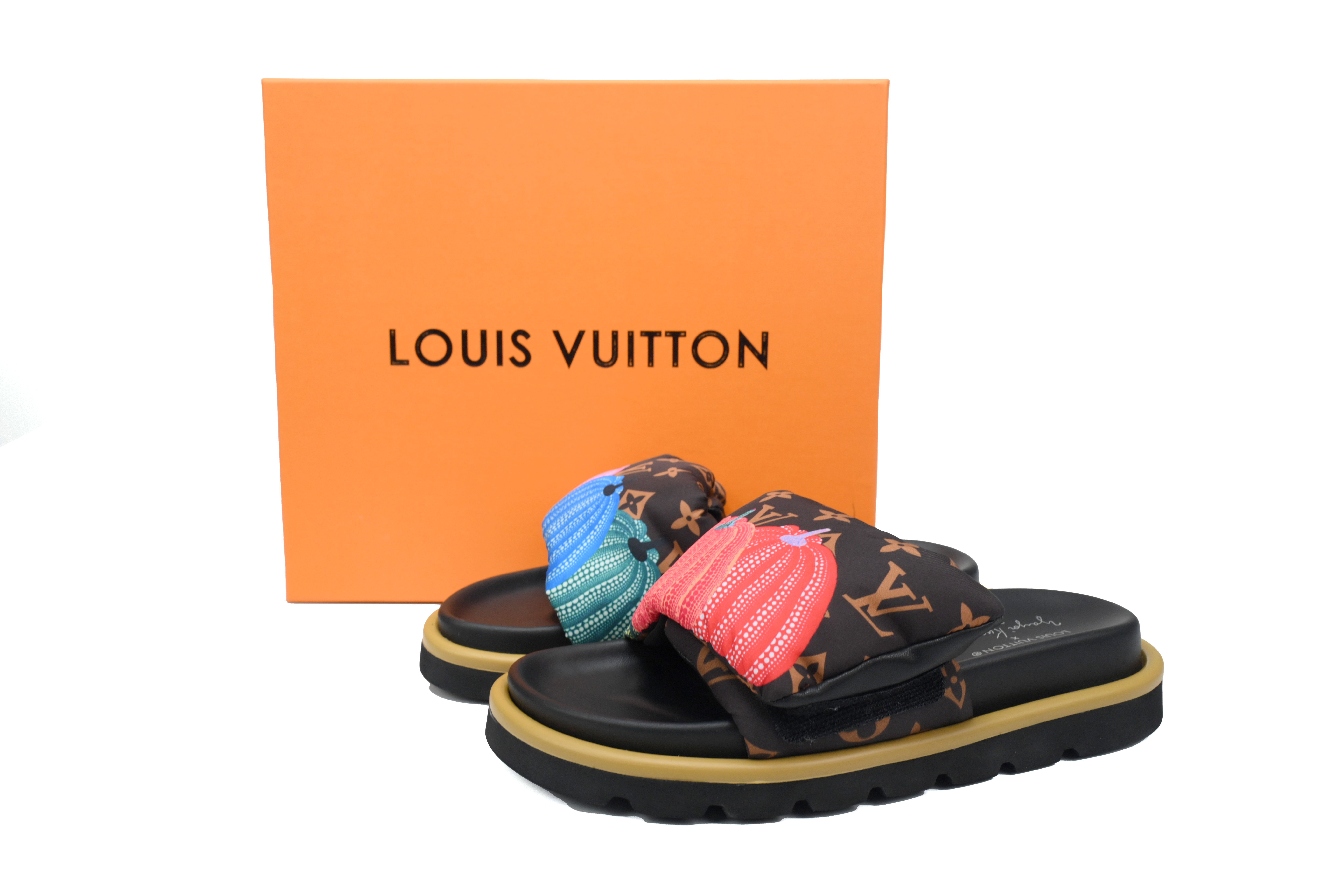 Pkkicks God Batch LOUIS VUITTON Pool Pillow Comfort pumPkkicksin