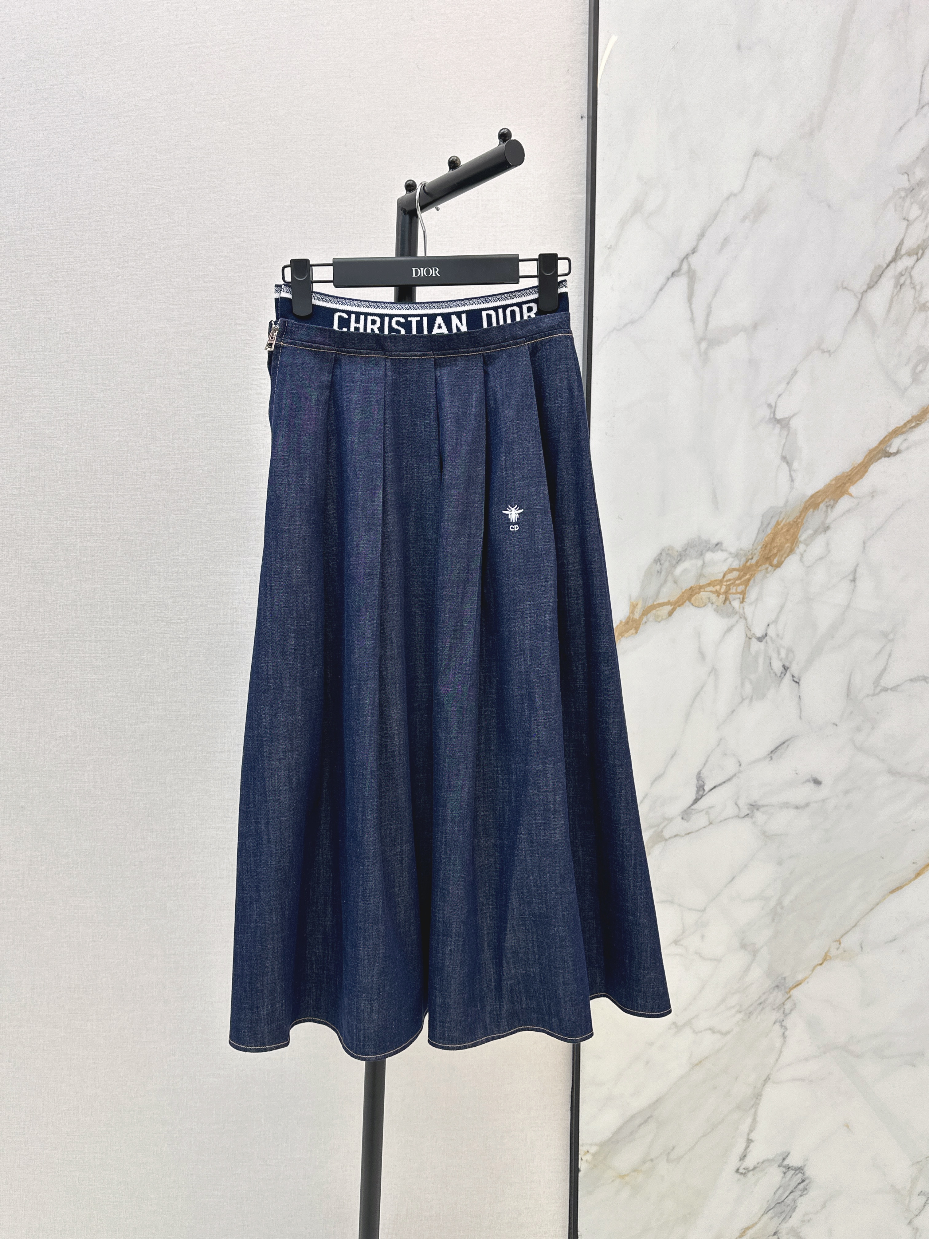 CD New denim skirt
