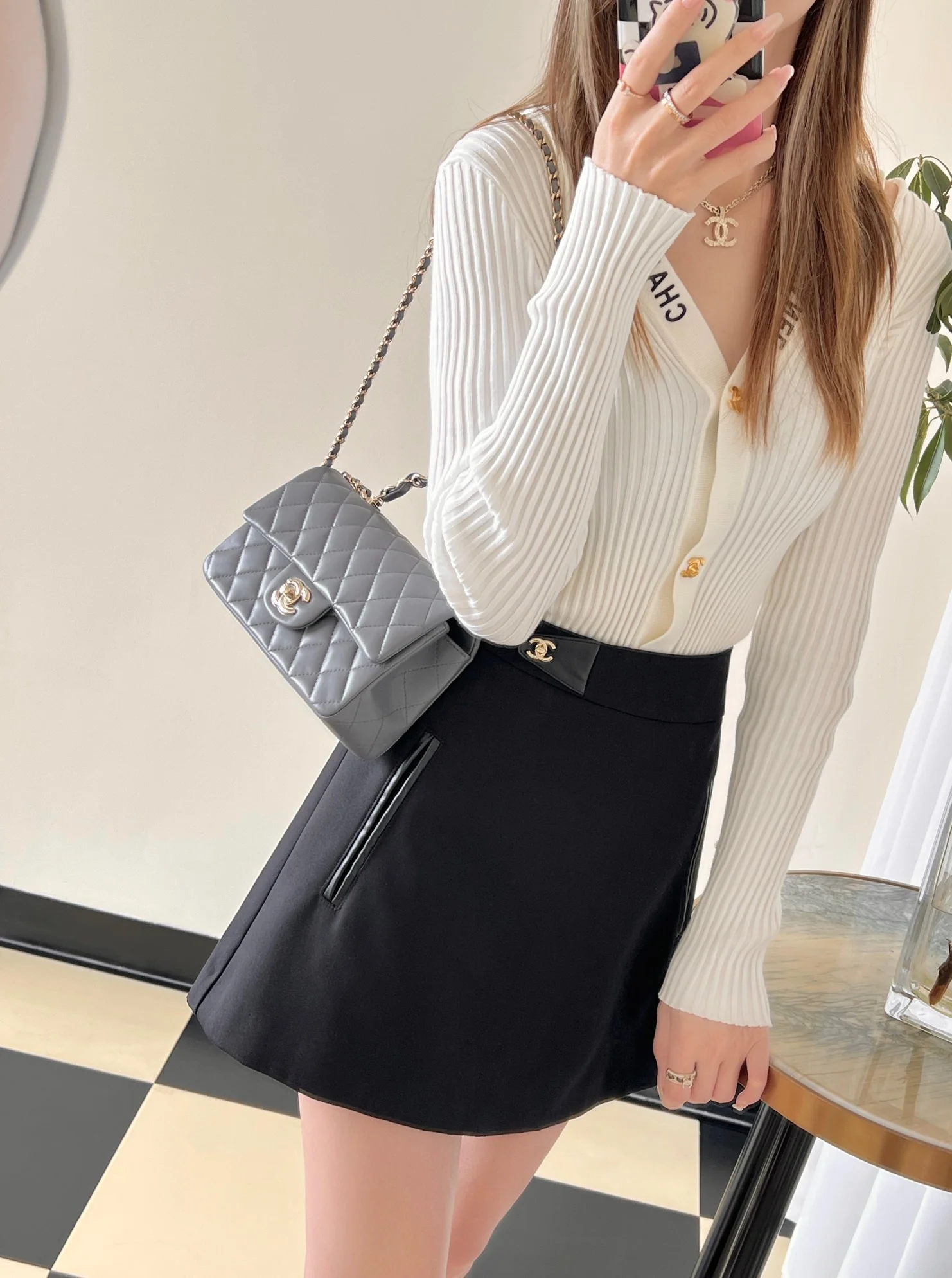 Chan New 23k Double-handle cap bag