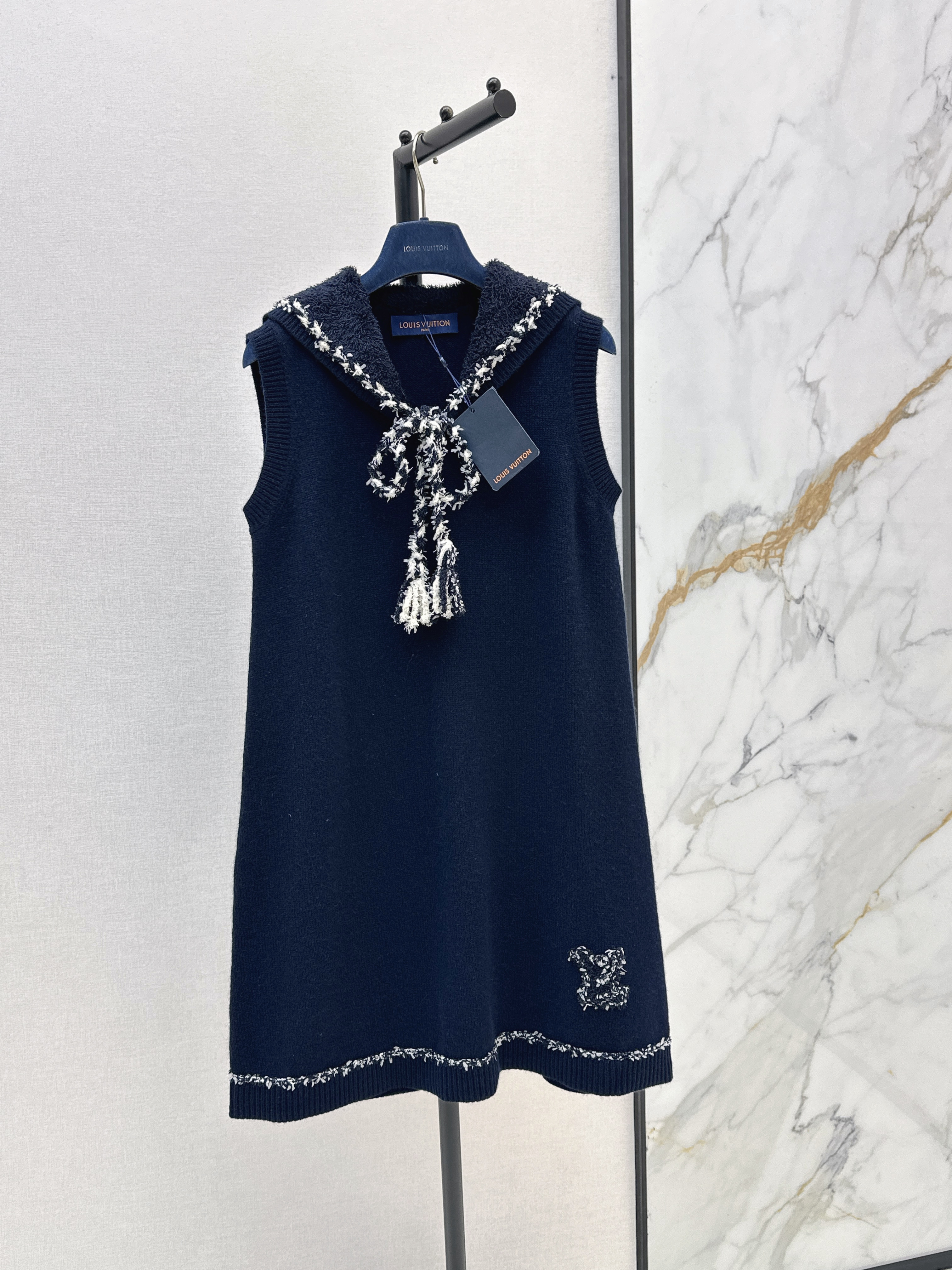 Louis New Shawl dress