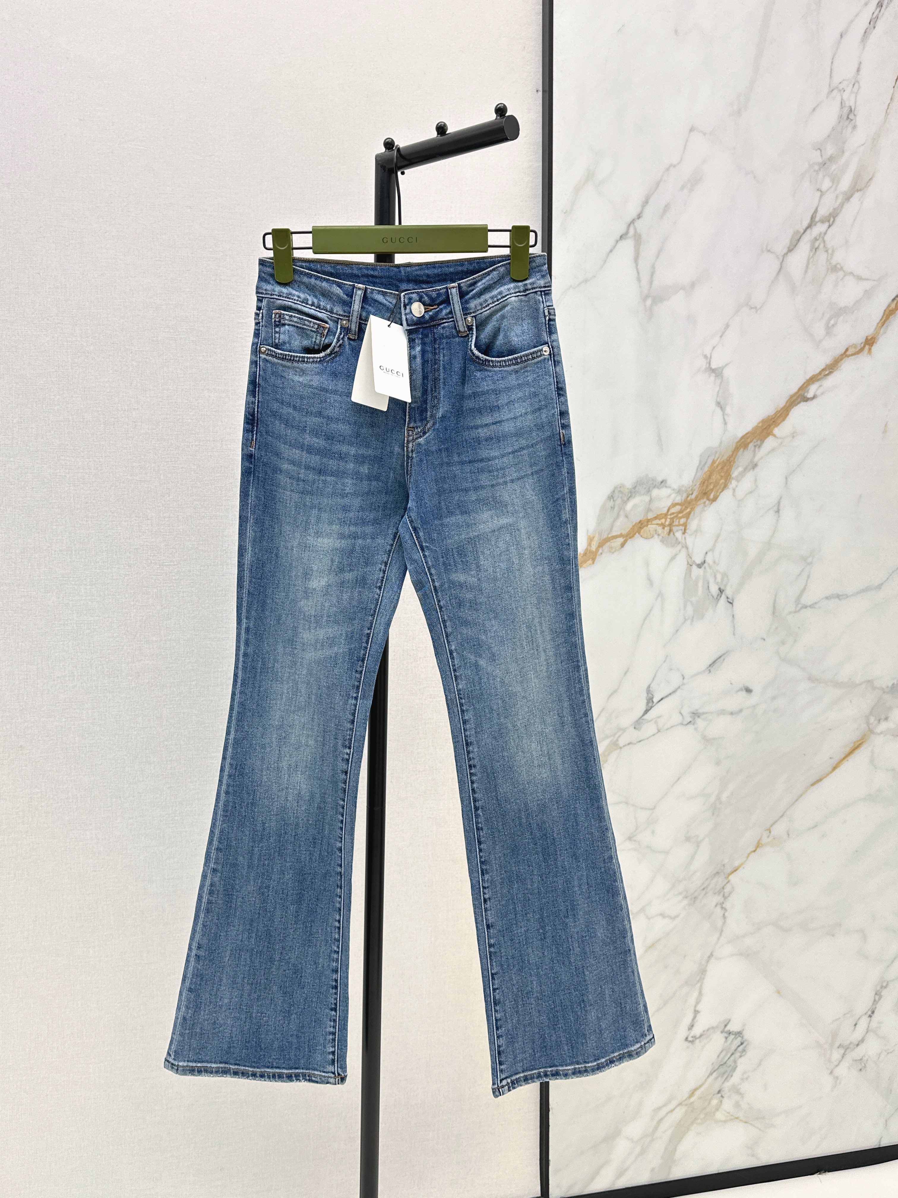 Guc New Flared jeans