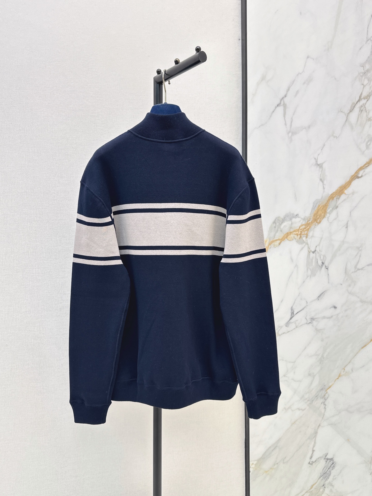 Louis New Reversible knit sweater