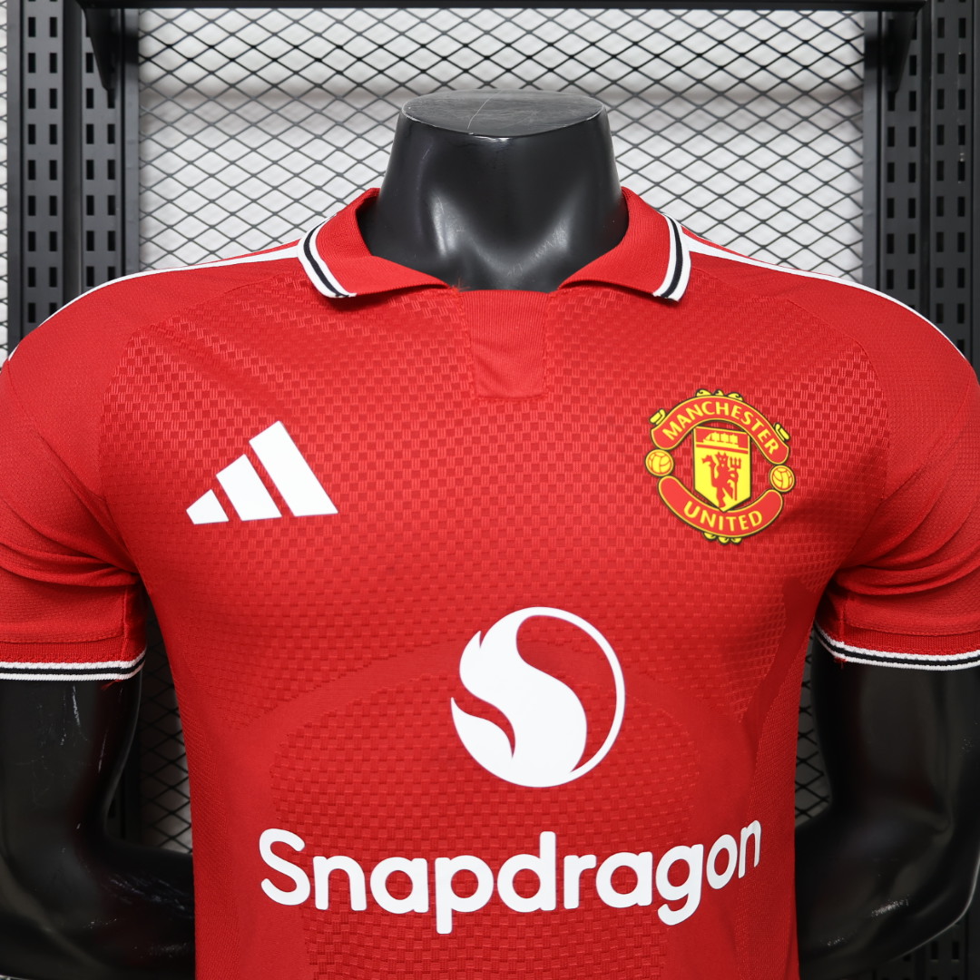Manchester United home jersey player version 26/27