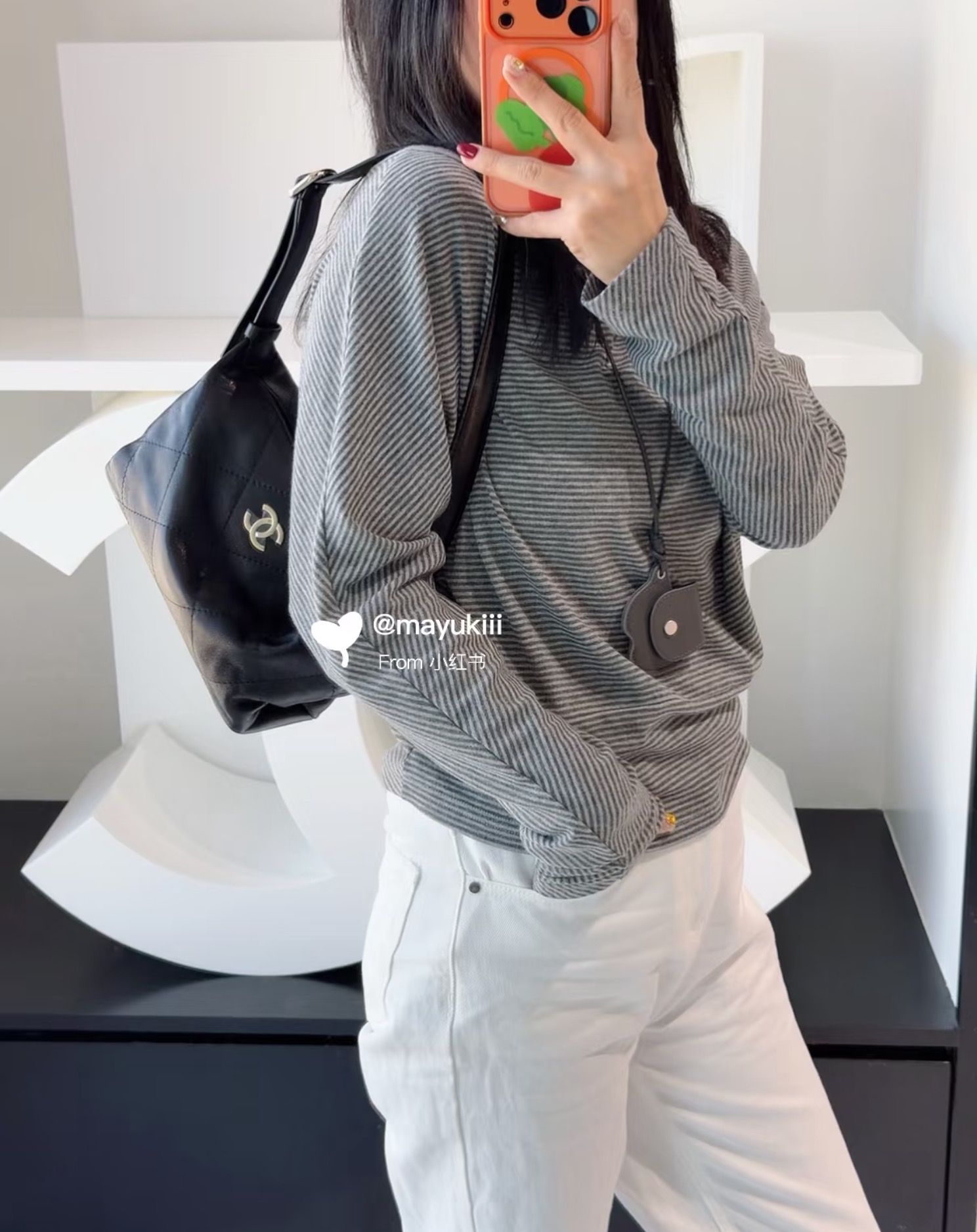 Chan New 26C hobo bag