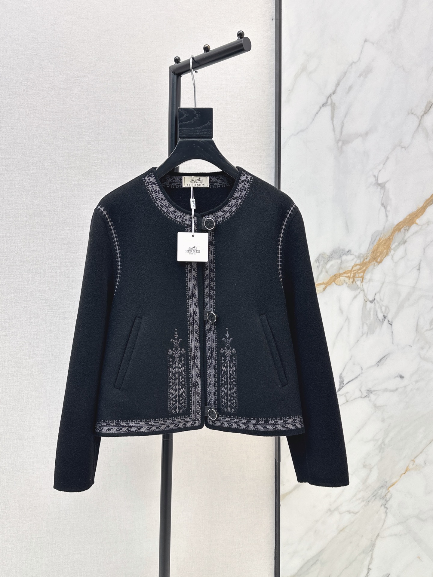 Herm New Embroidered shawl jacket