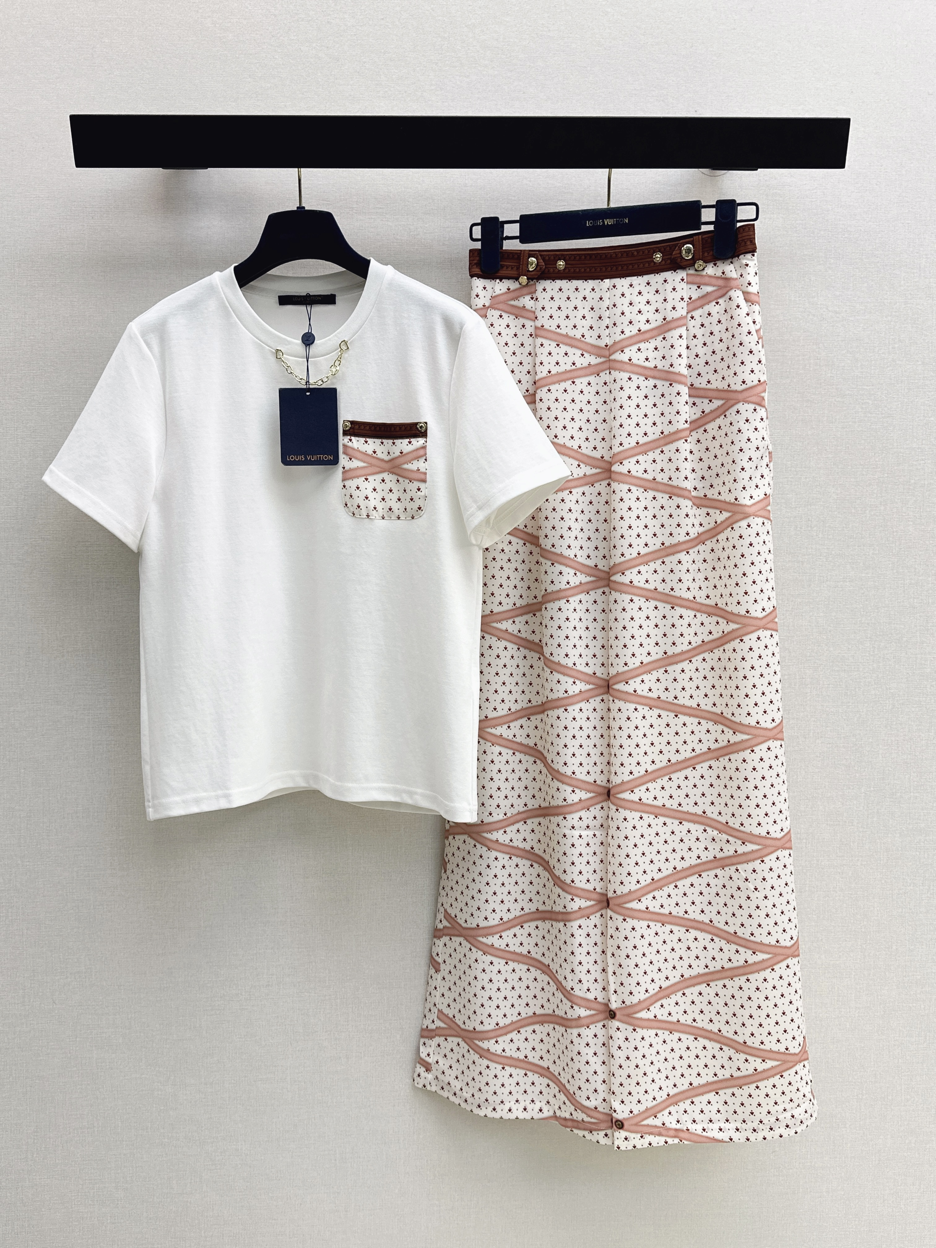 Louis New t-shirt+straight-leg pants set