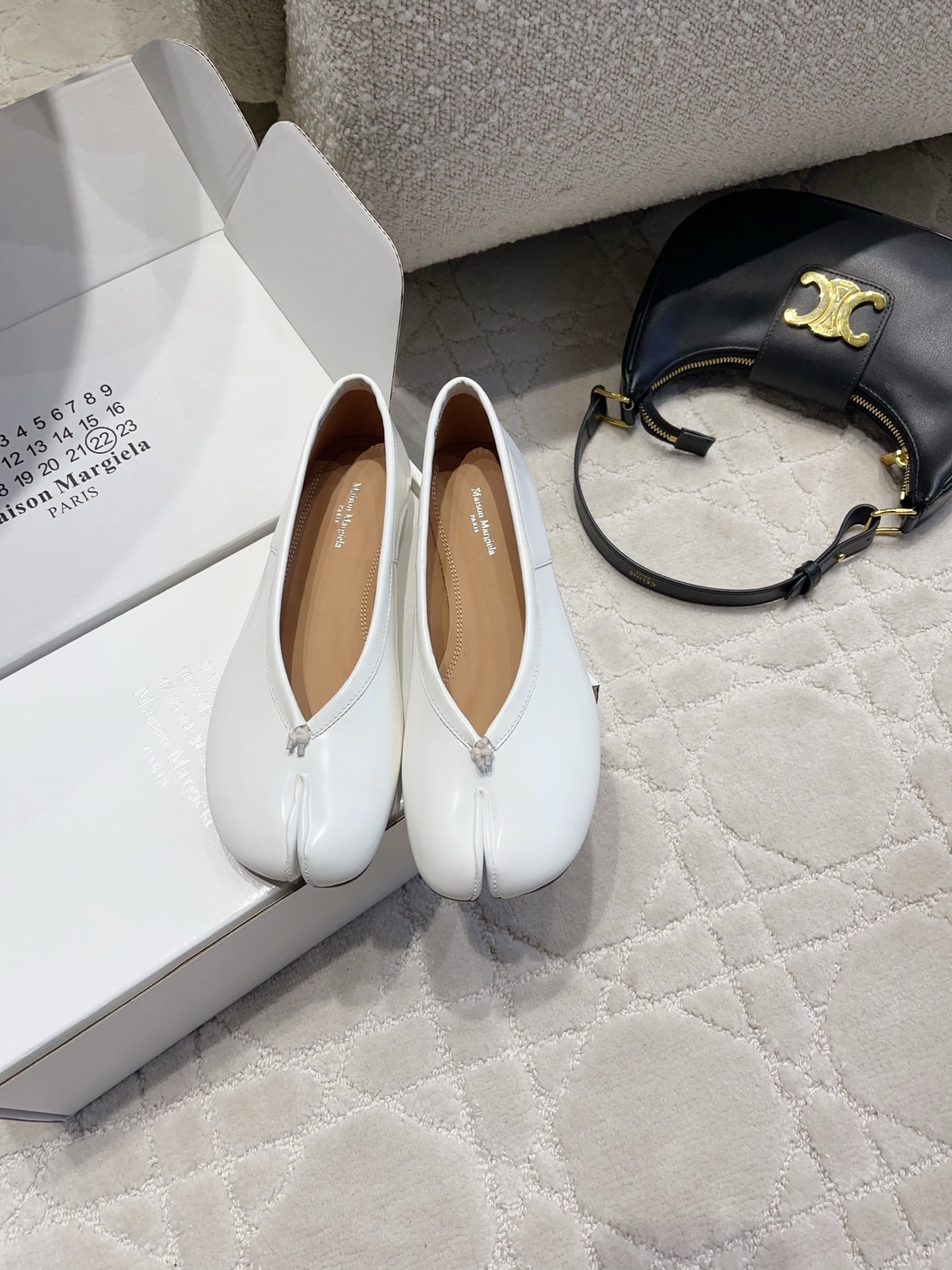 Maison New Toe-separating ballet flats