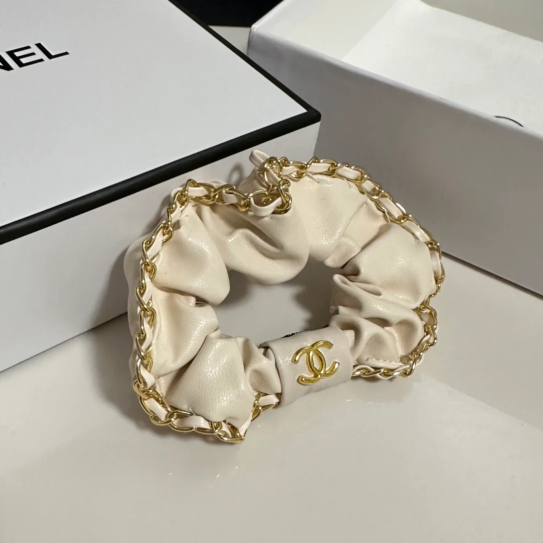 Chan New Chain luxury hair tie