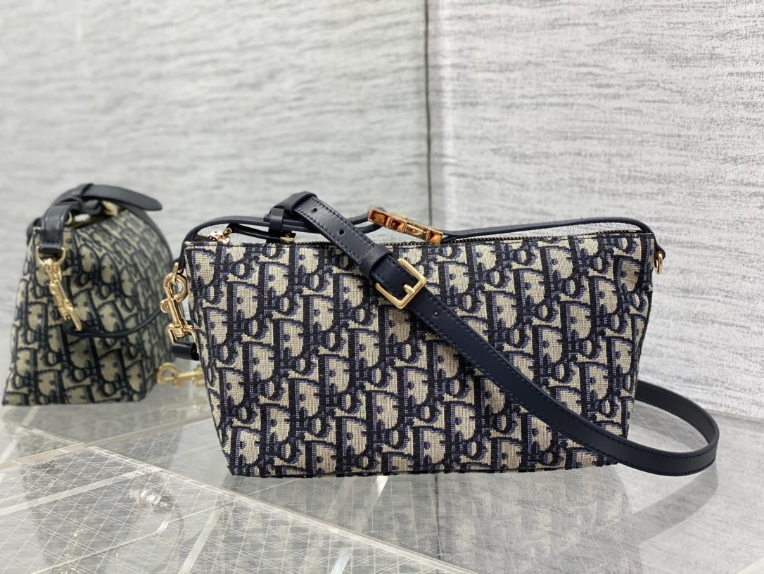 CD new single shoulder bag