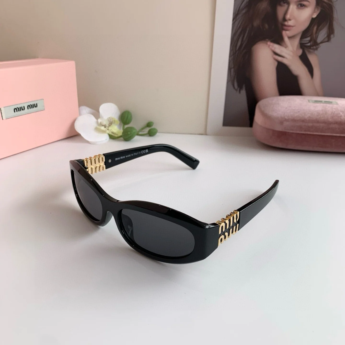 Miu  New Sunglasses
