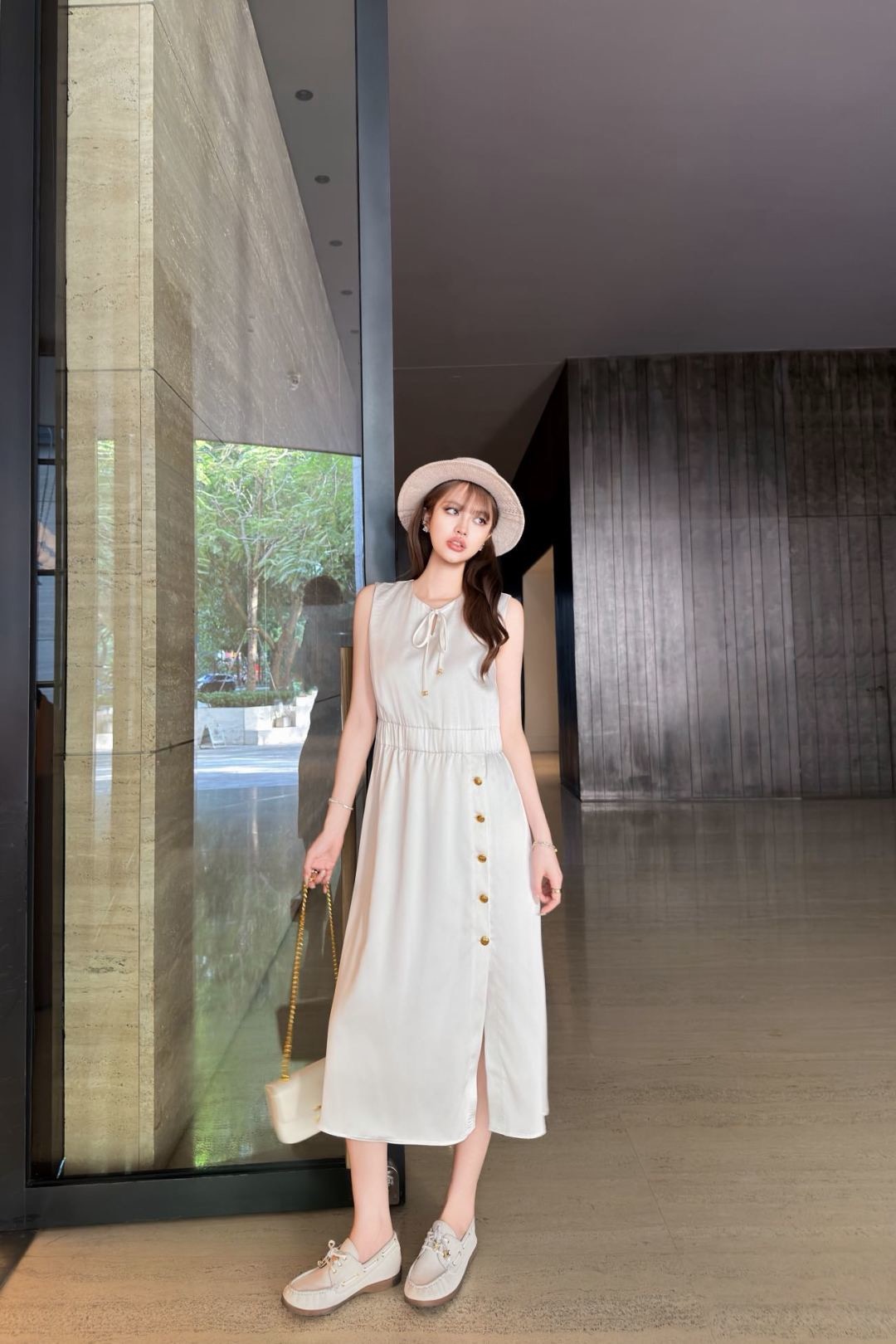 Celi New Sleeveless dress