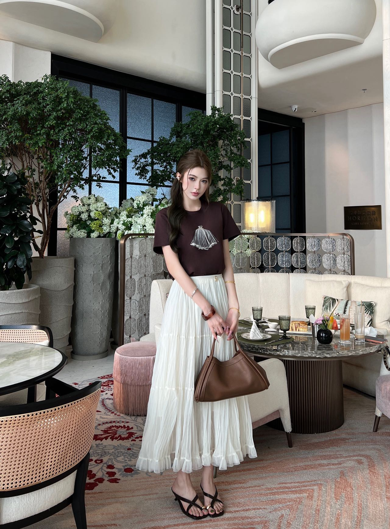 Chan New lace embroidered skirt