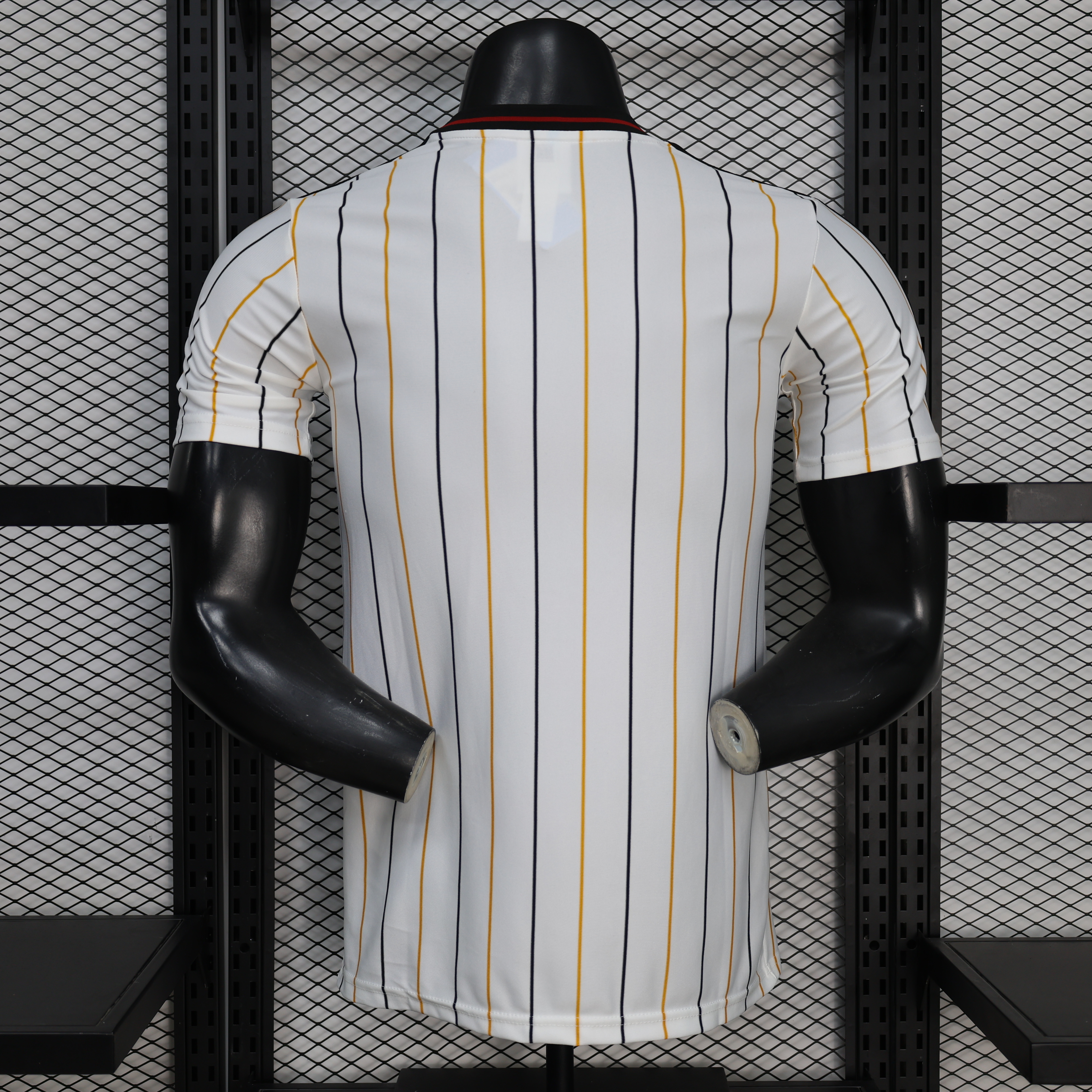 2026 Newcastle Retro Player Edition Casual Edition