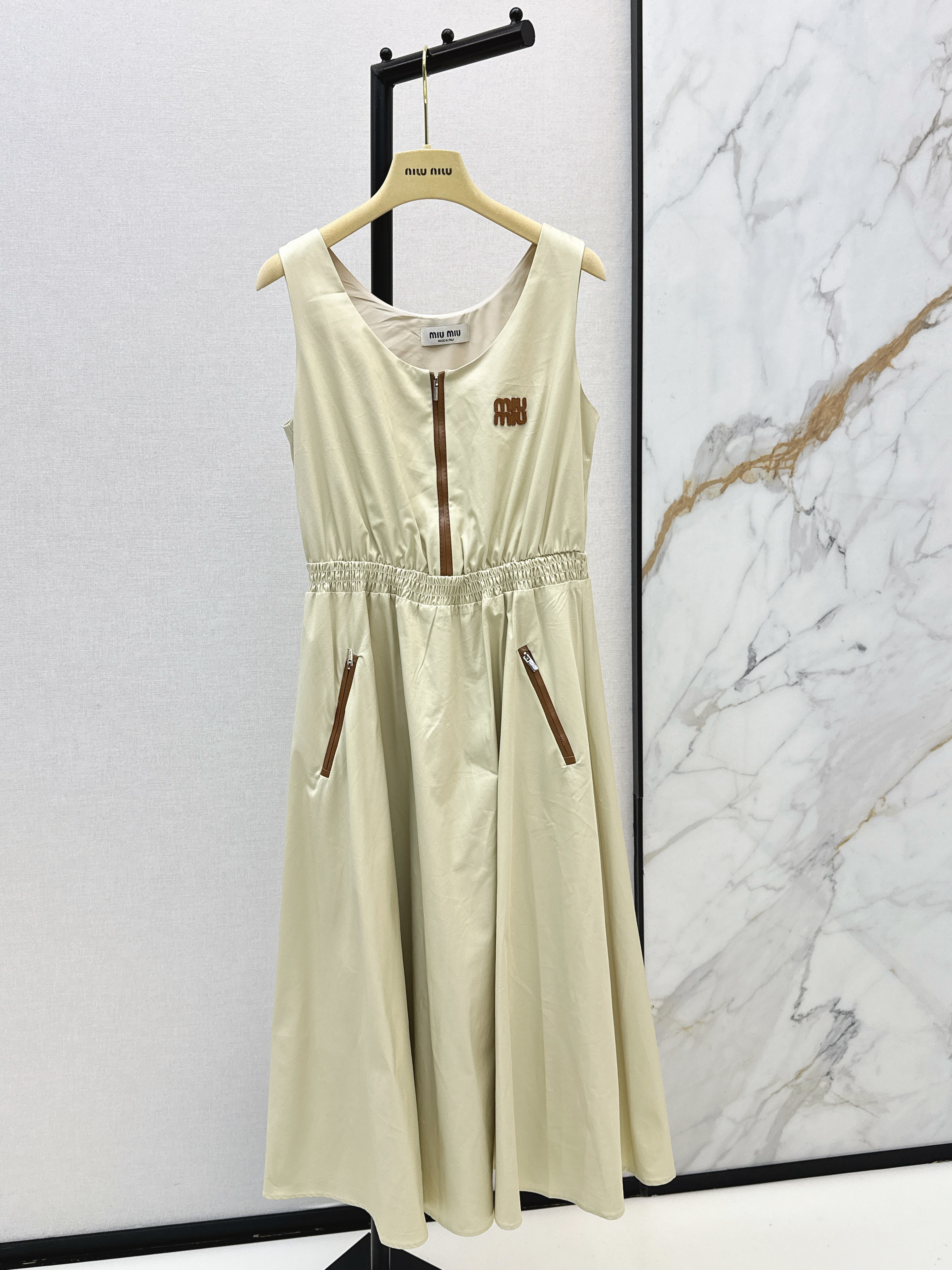 Miu New sleeveless dress