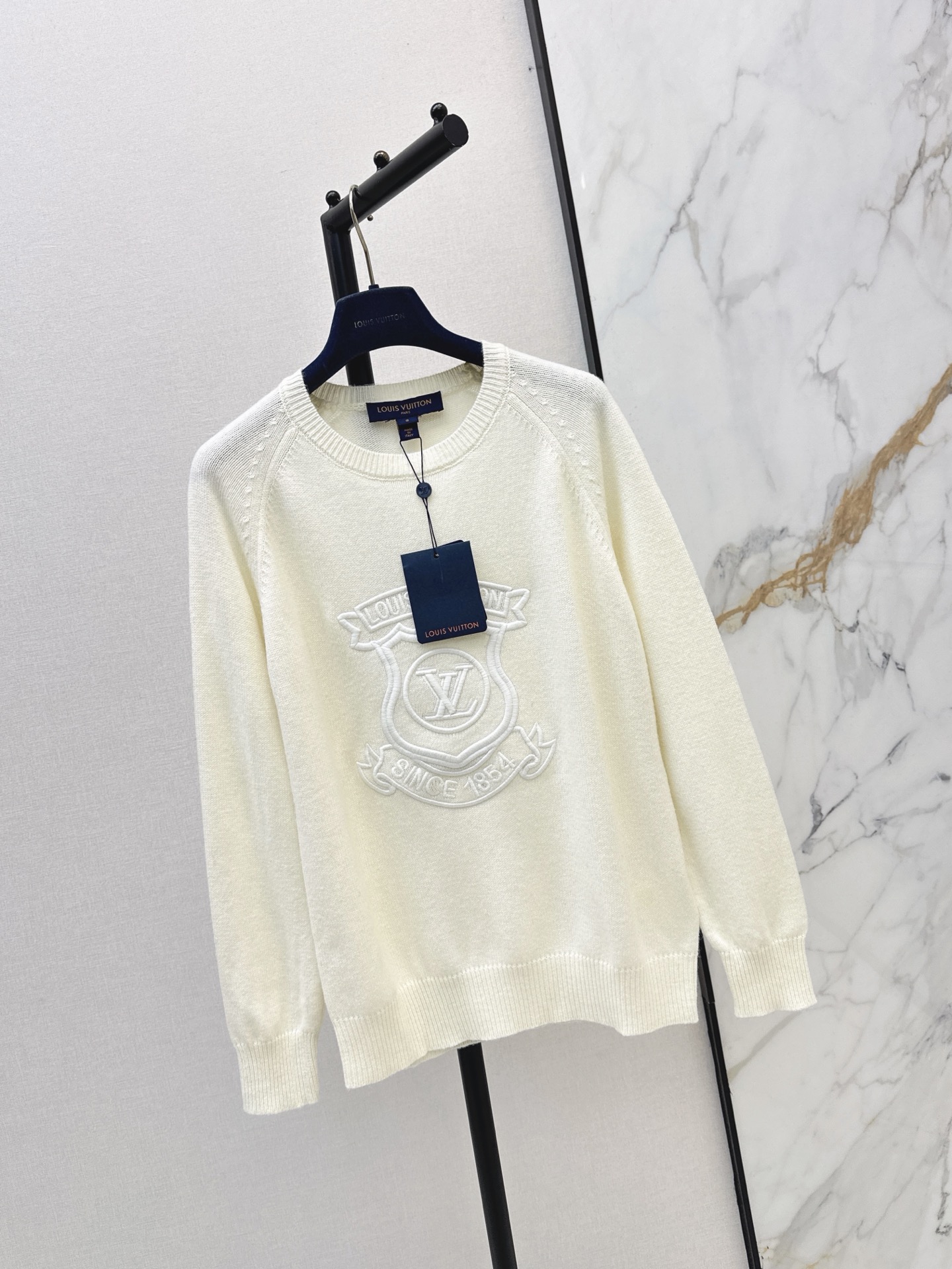 Louis New Embroidered knit sweater