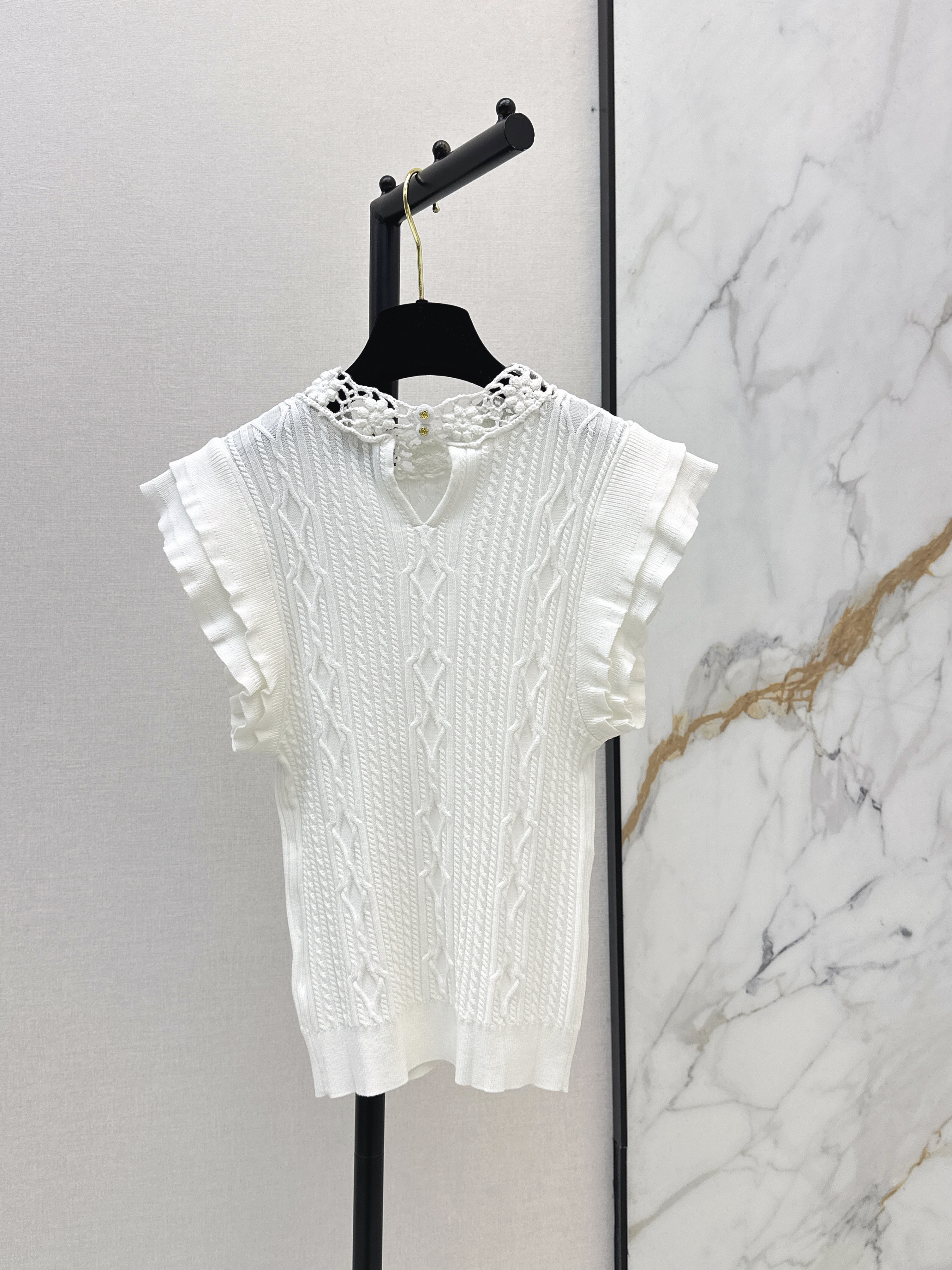 Chan New lace top