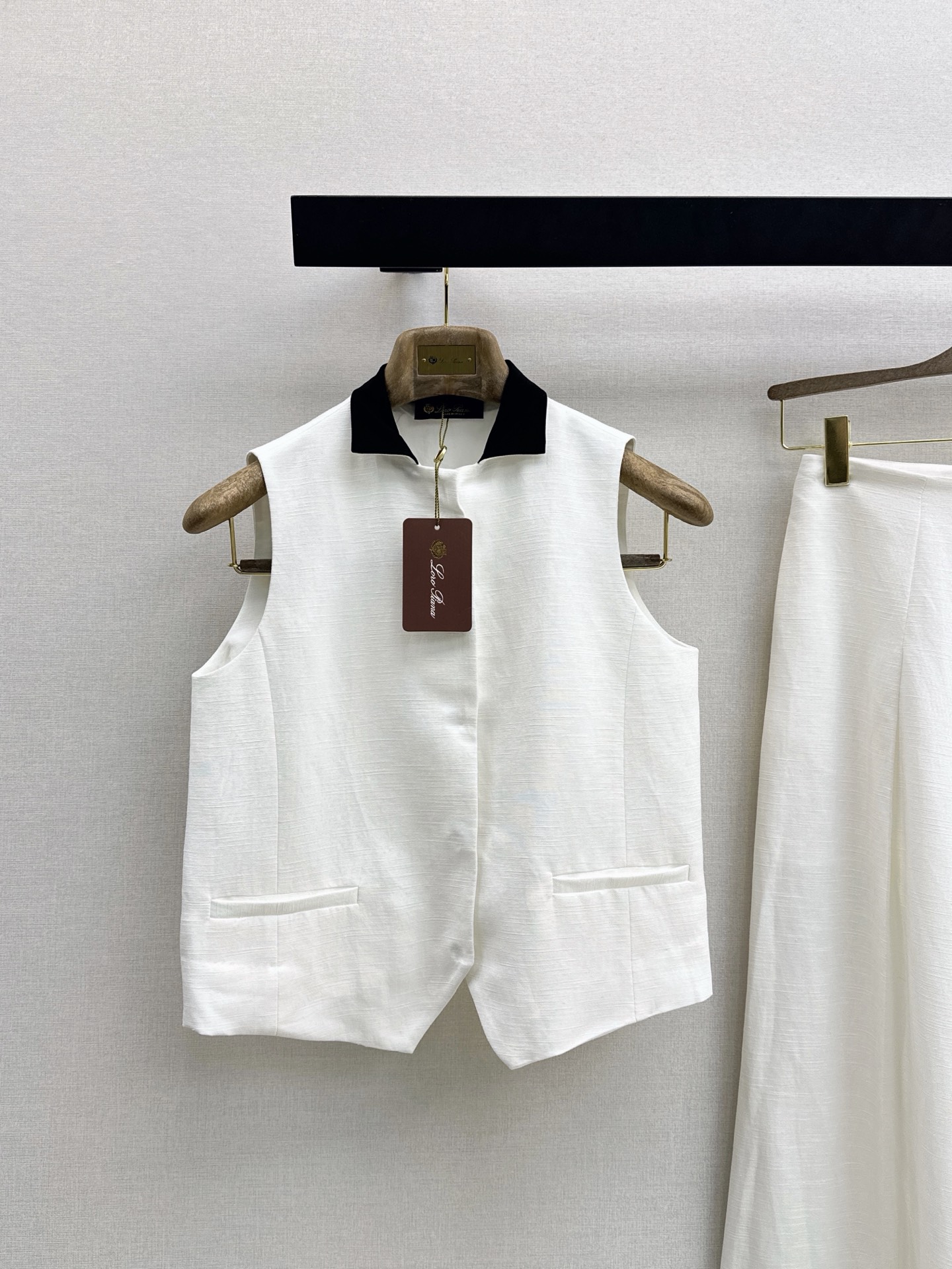Loro New Color-blocking lapel vest