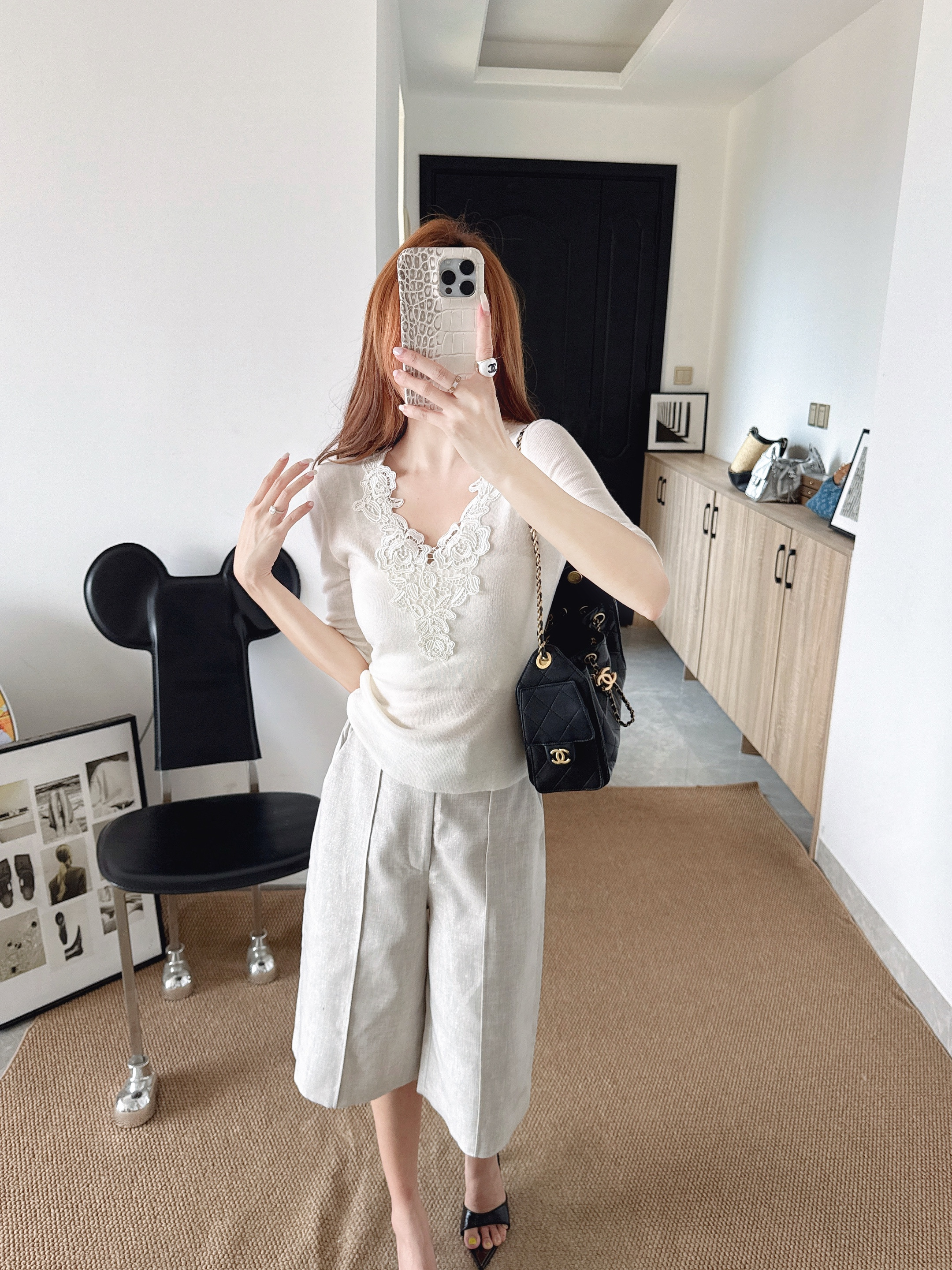 Chol New contract lace knitwear