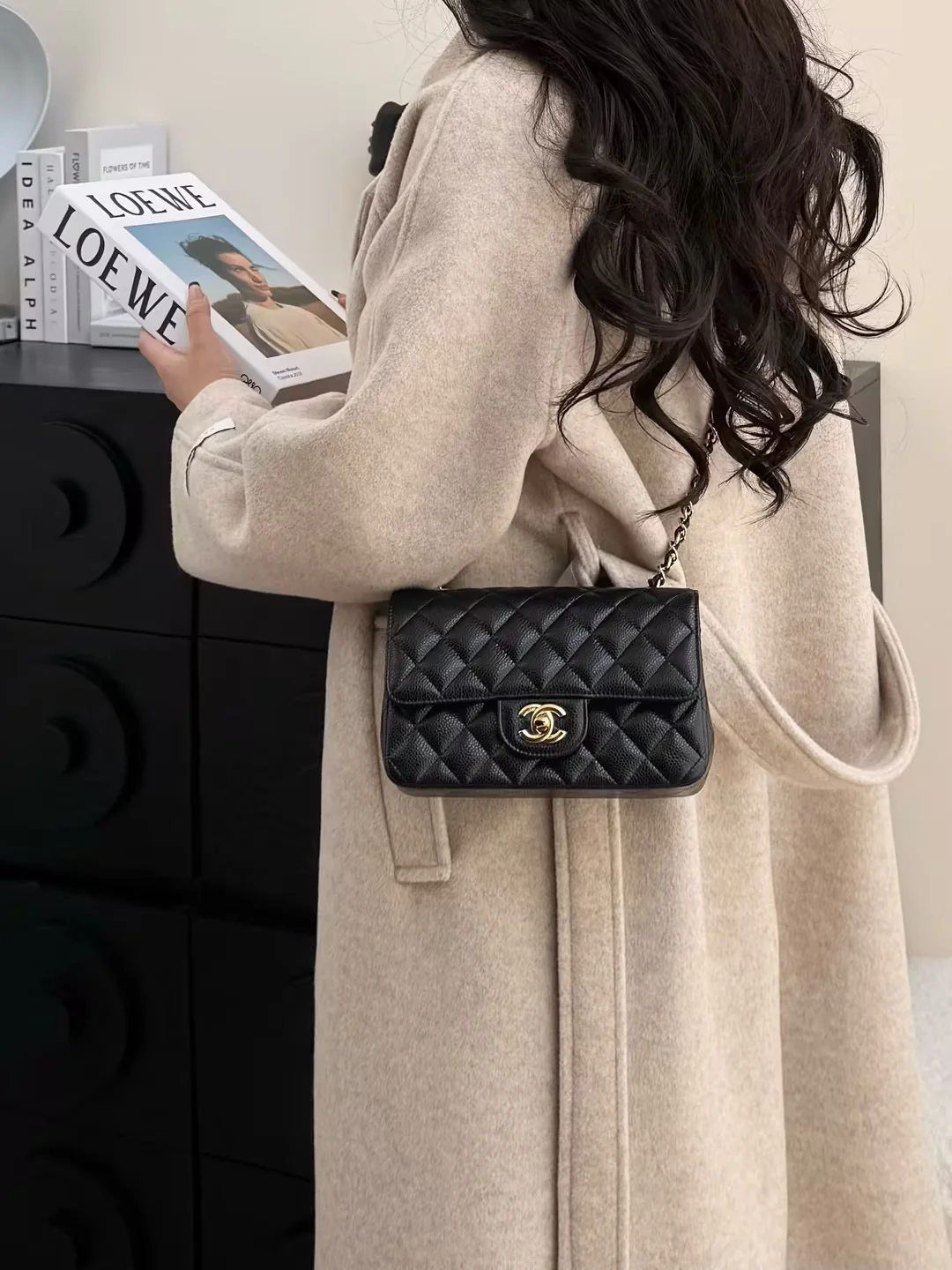 CHAN New20/23 Classic handbag