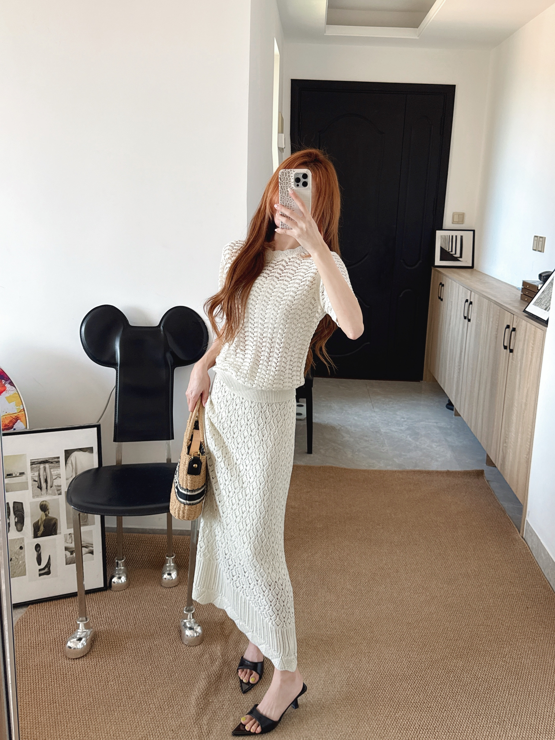 Brun New hollow knit suit