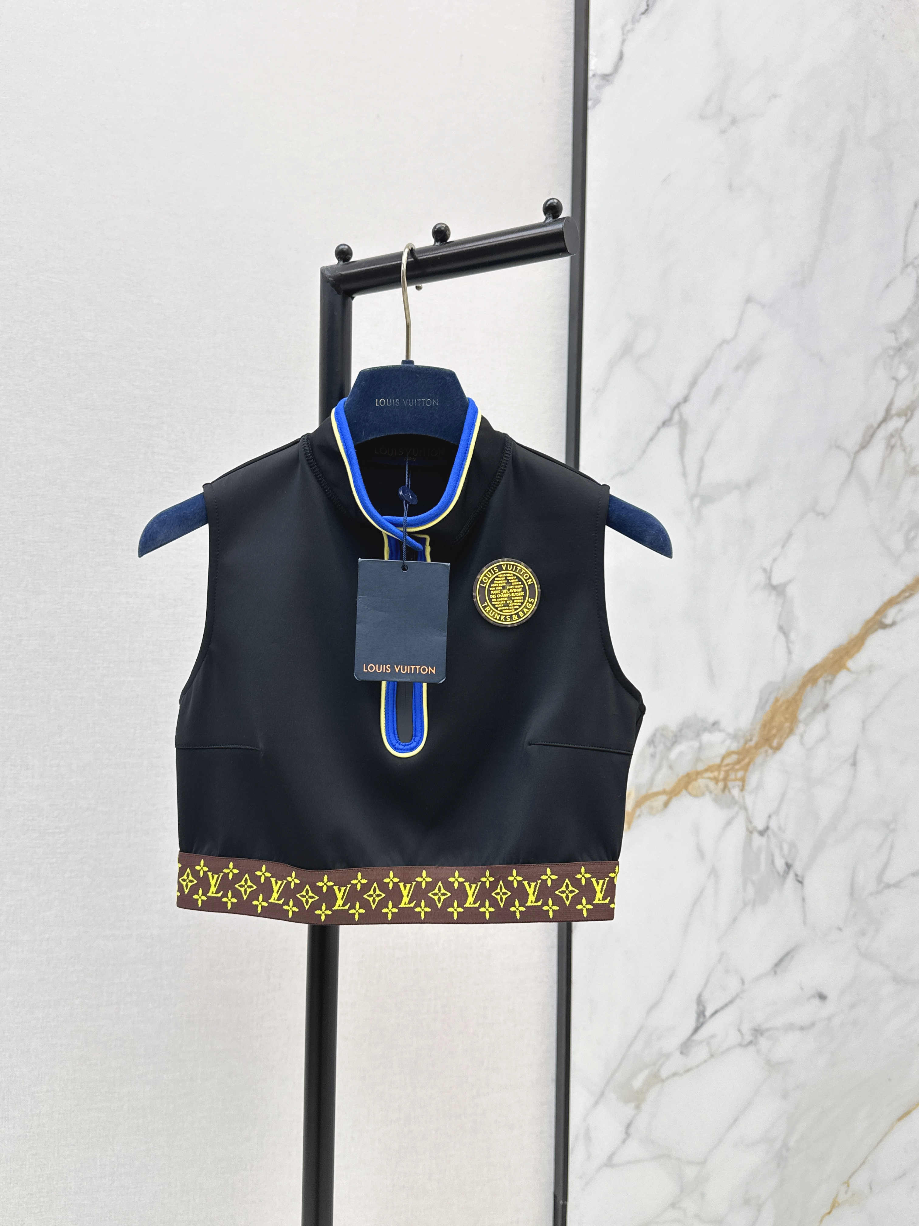 Louis New Vest