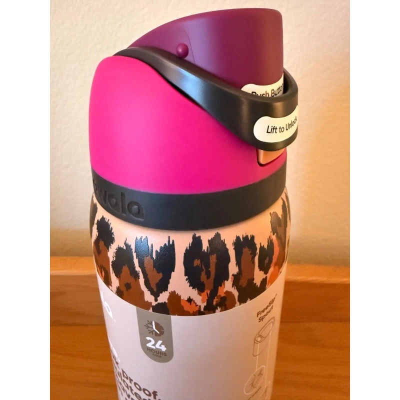 Owala FreeSip 32oz Insulated Stainless Steel Water Bottle - Wild At Heart