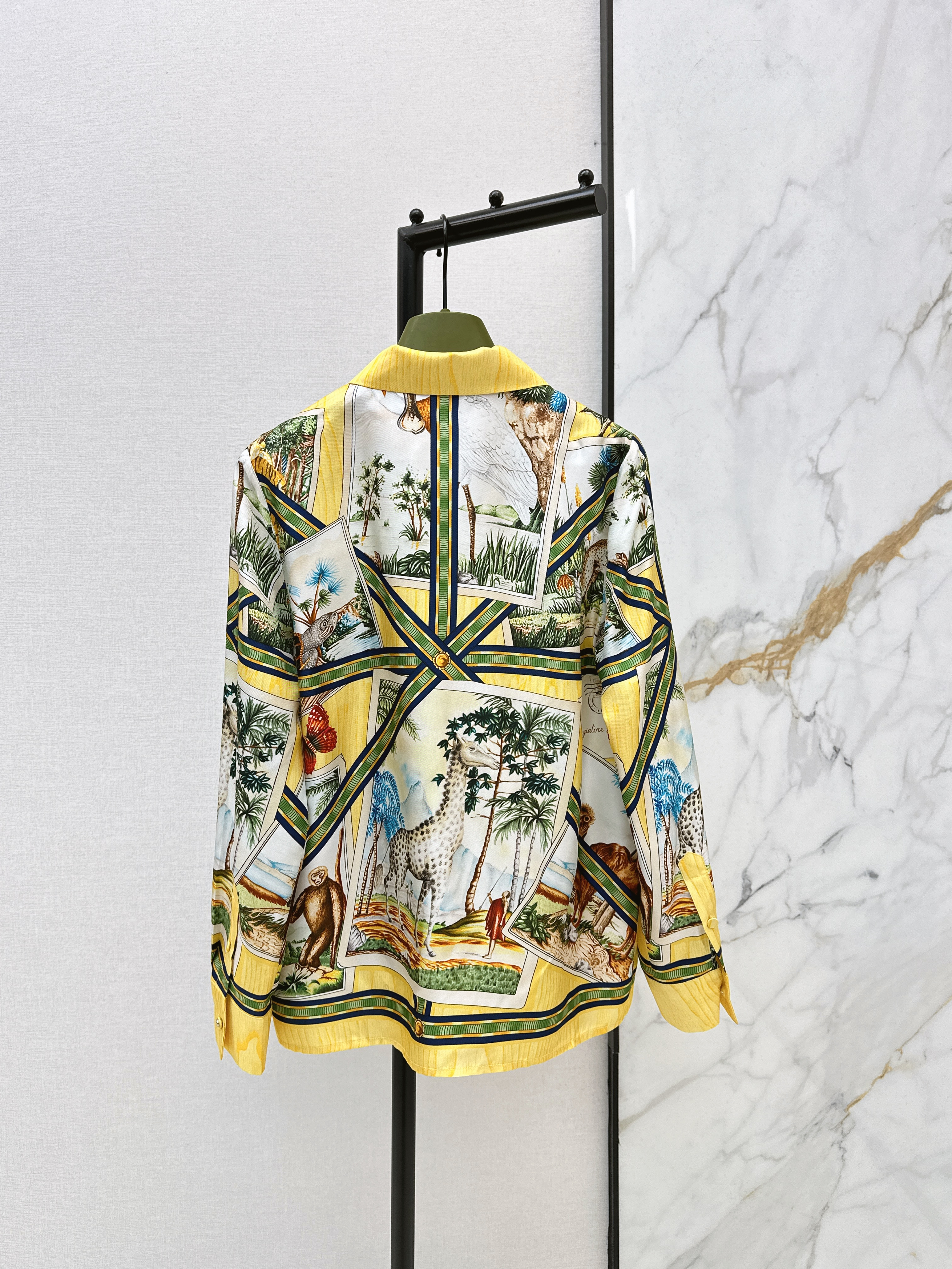 Guc New silk print shirt