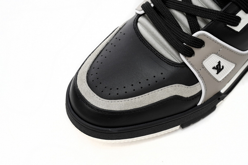 Pkkicks God Batch LOUIS VUITTON Cowboy Black Gray 1AAHS2