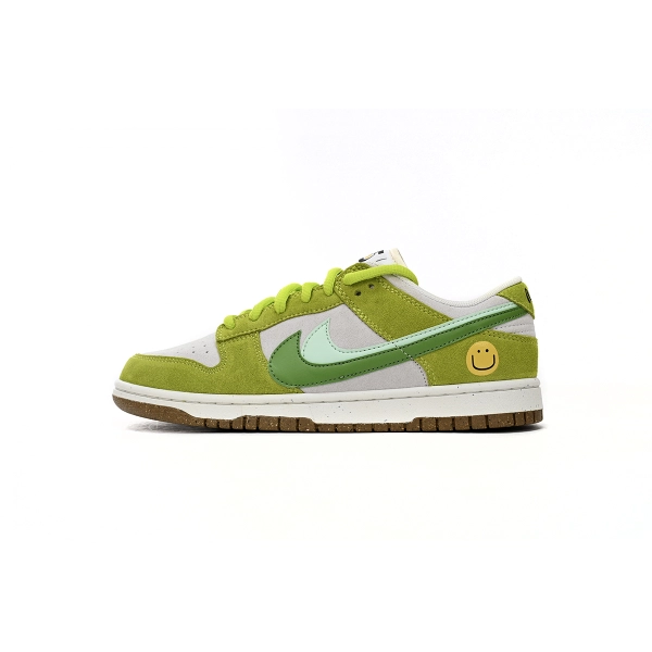 Nike SB Dunk Low 