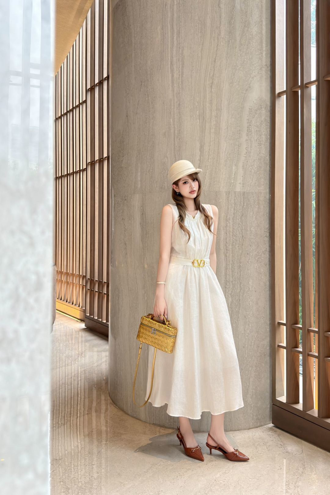 Val New sleeveless dress