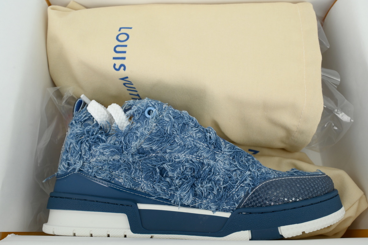 Pkkicks God Batch LOUIS VUITTON Plum Blossom Diamond Blue
