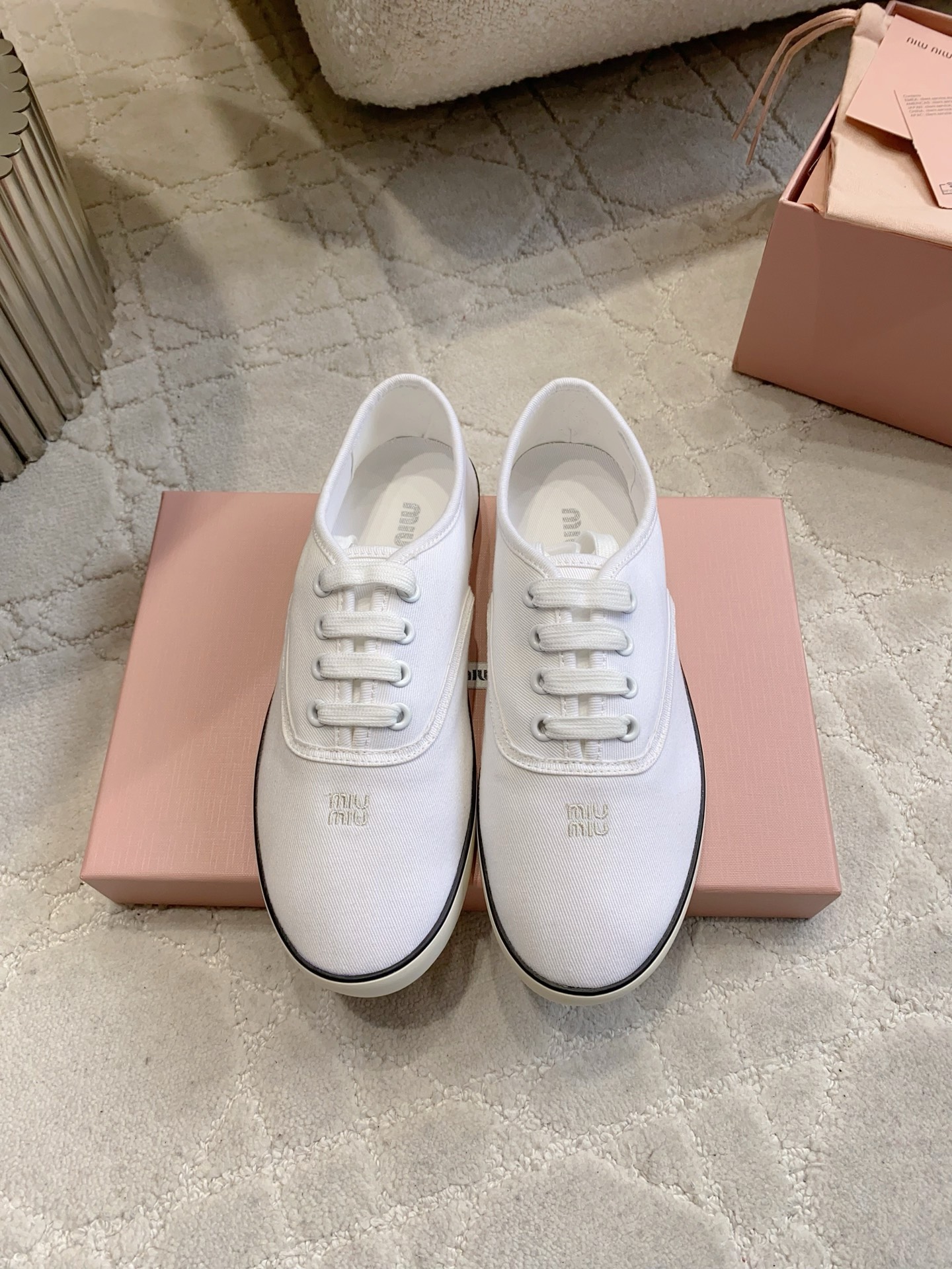 Miu New flat canvas shoes