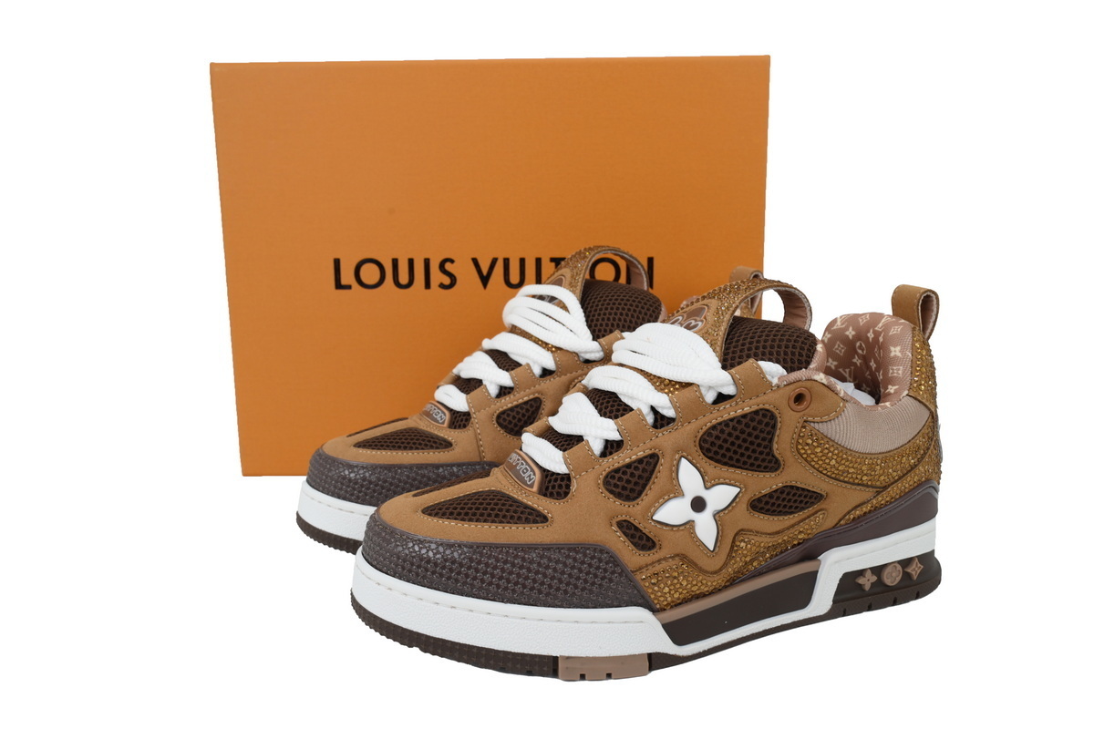 Pkkicks God Batch LOUIS VUITTON White Brown Diamond Surface