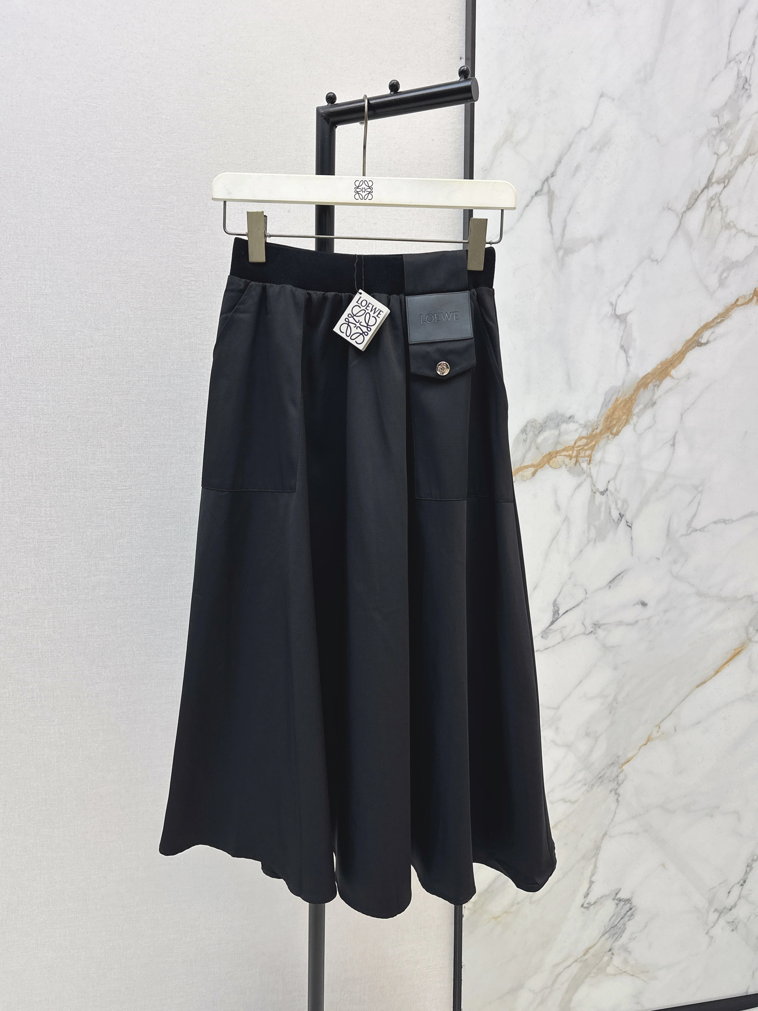 Loe NEW pleated skirts