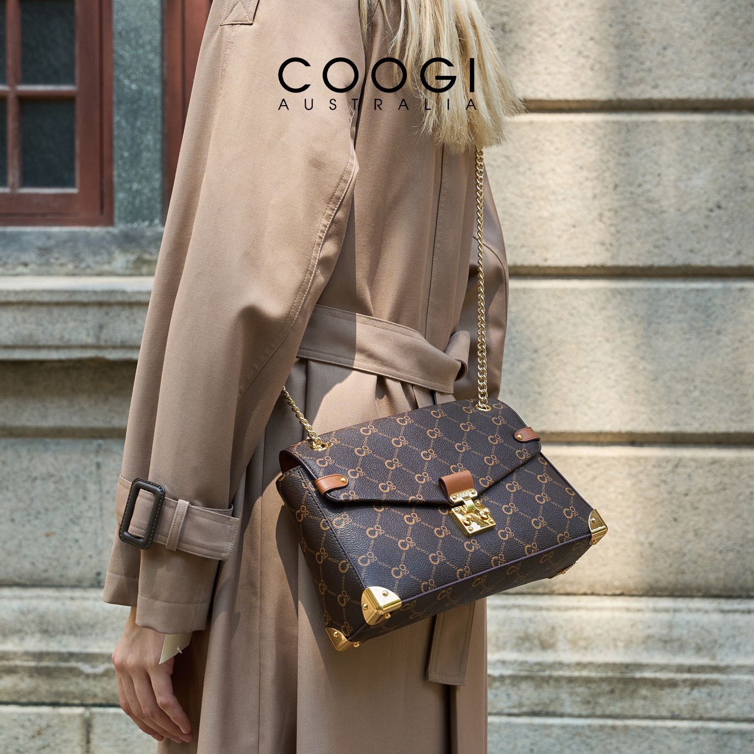[COOGI] Messenger Bag 2026 New Postman Bag Cowhide Small Square Bag Commuter Light Luxury Shoulder Bag Birthday Gift