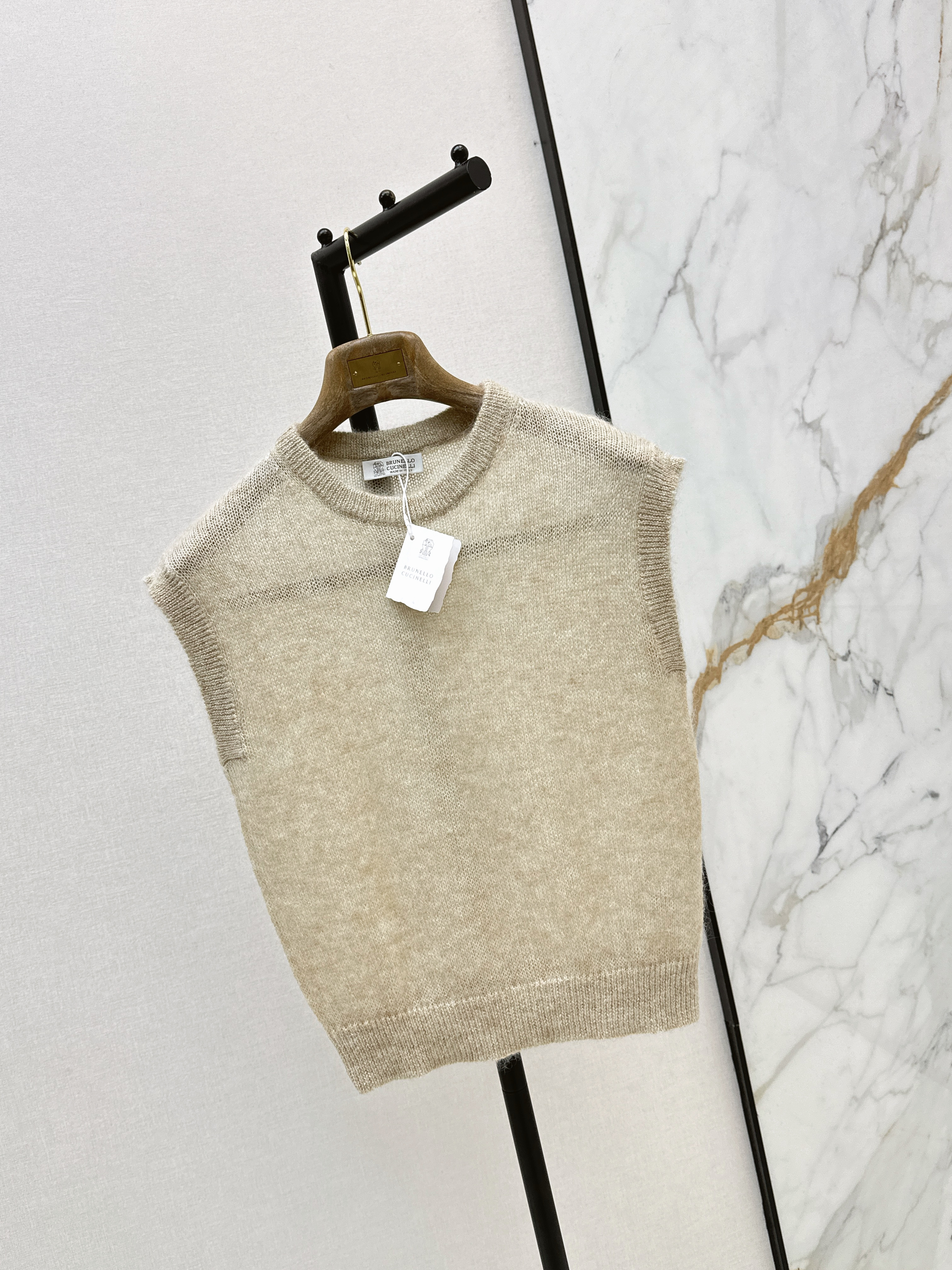 Brun New knitwear
