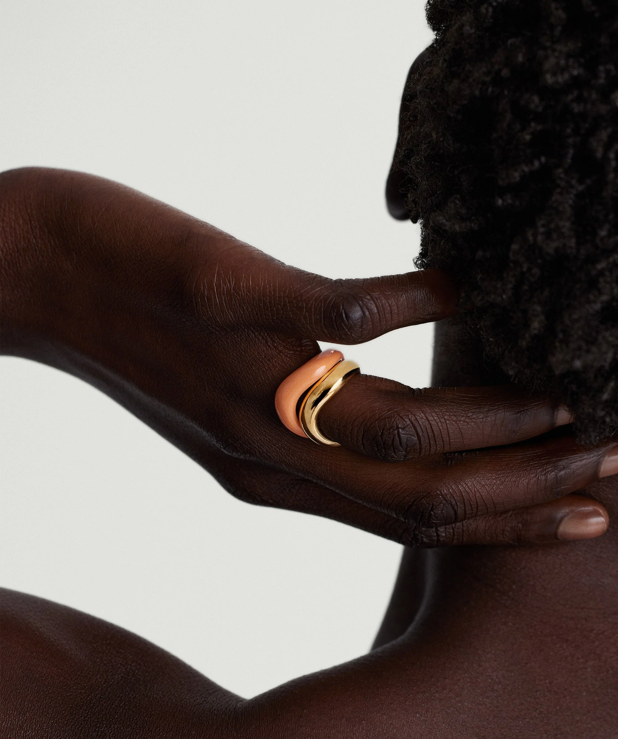 Dôme Figure Ring