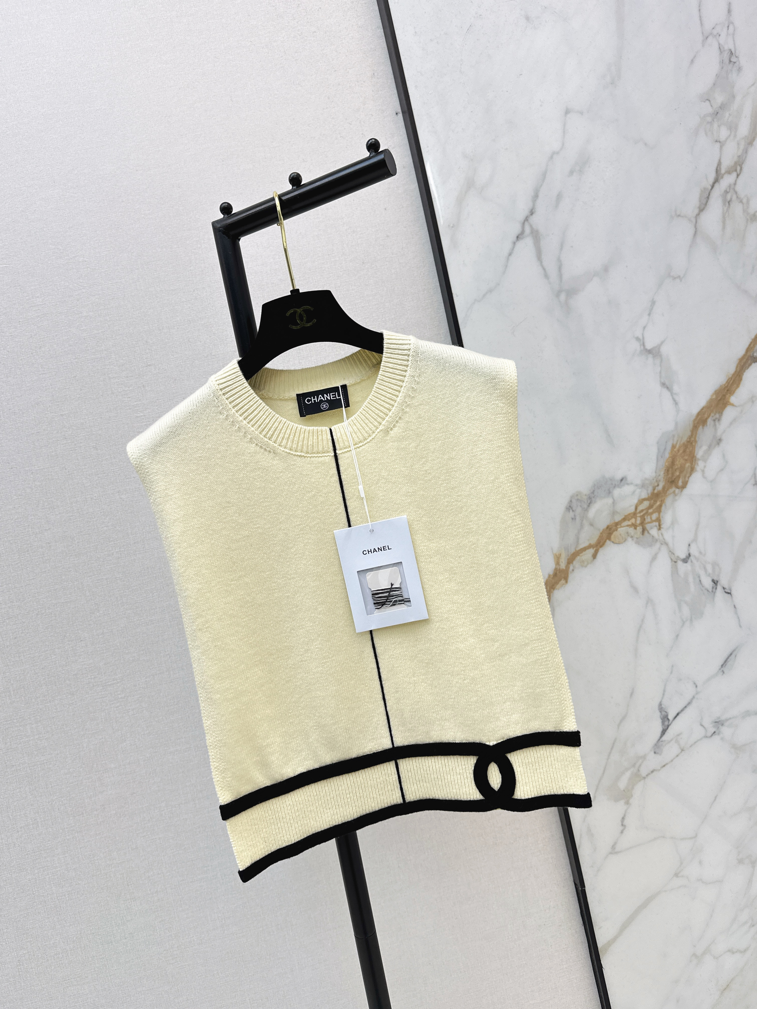 Chan New knit vest