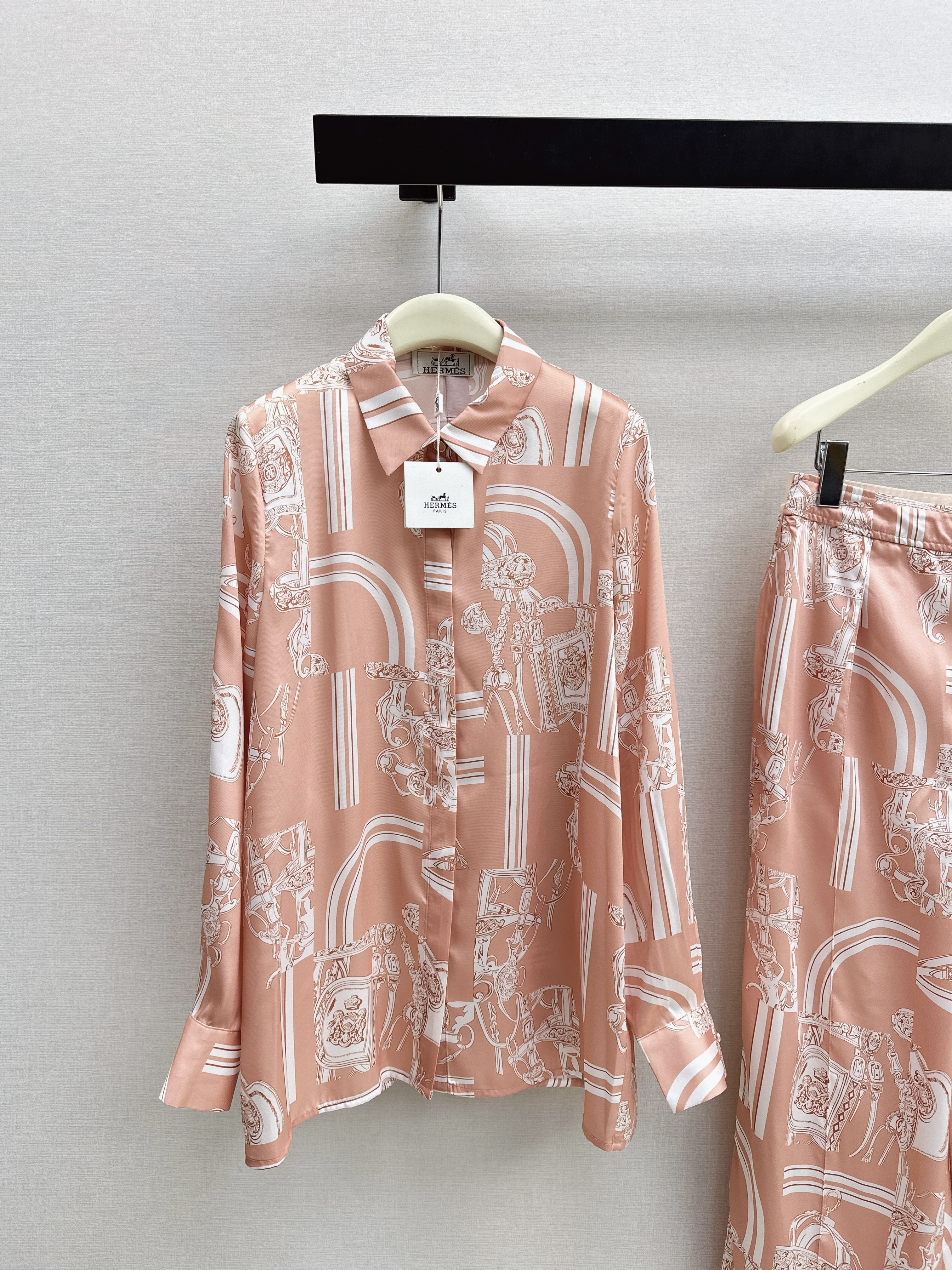 Herm New print silk shirt