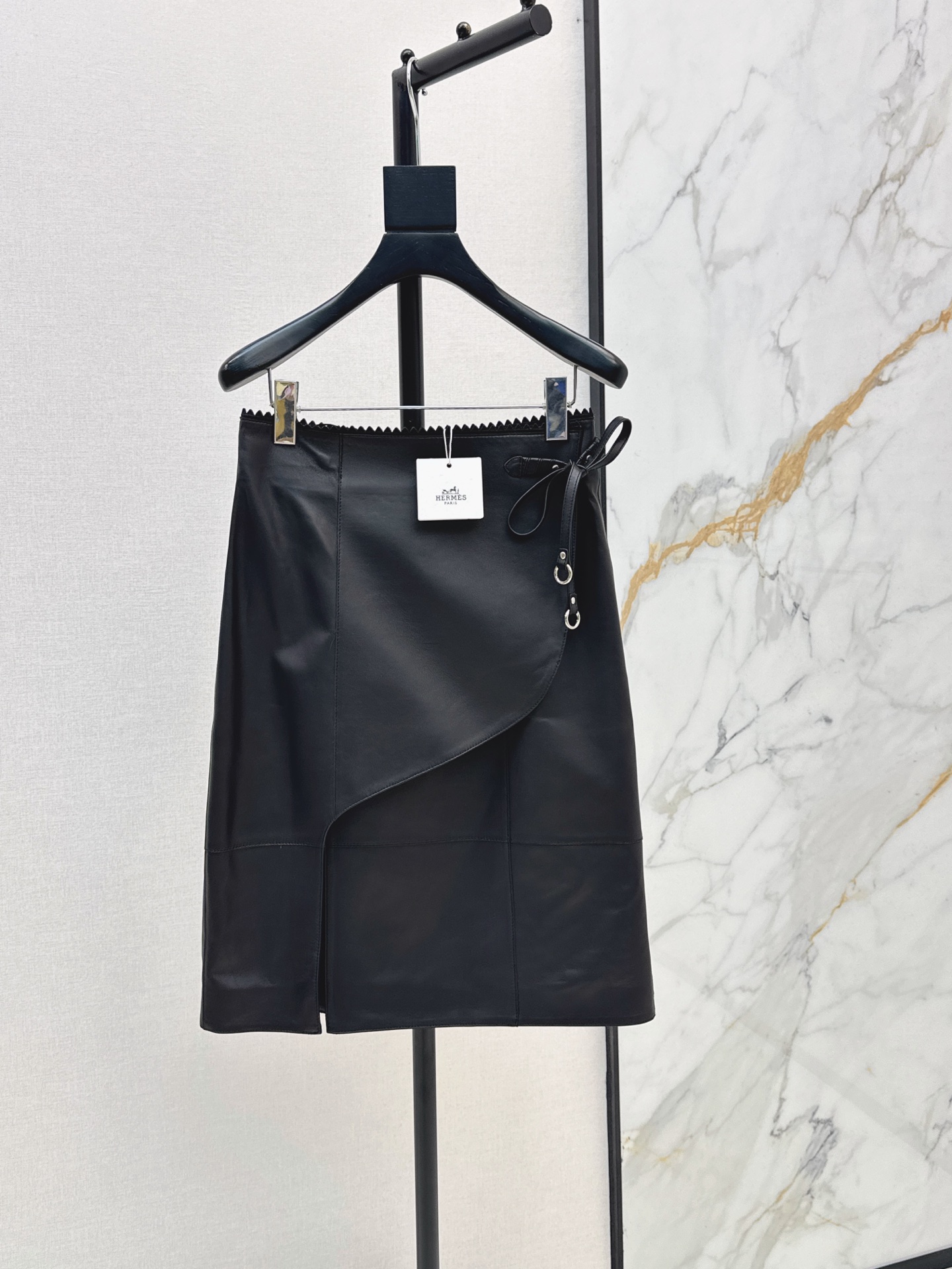 Herm New Side-slit skirt