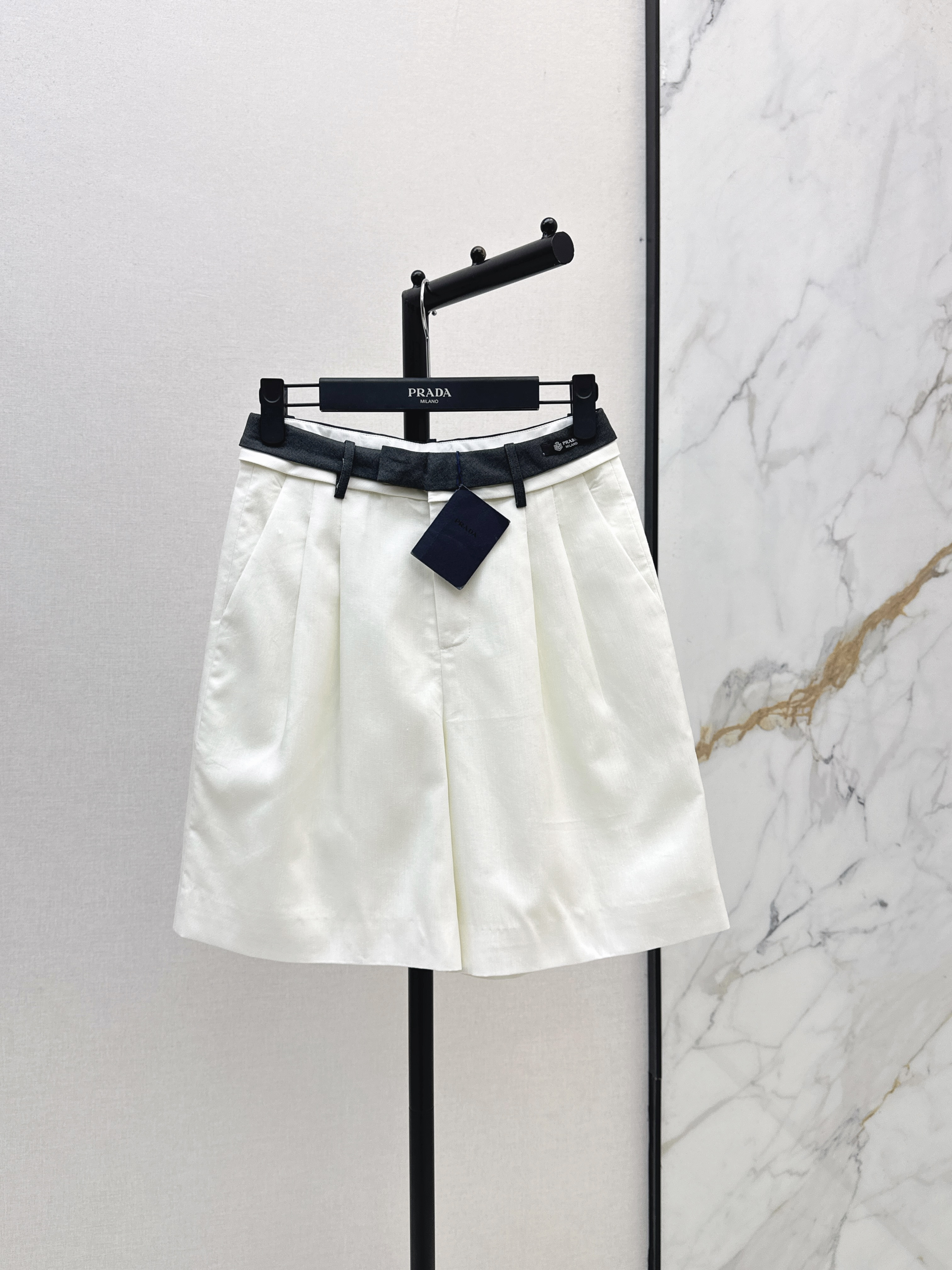 Pra New Color-blocking mid-length shorts