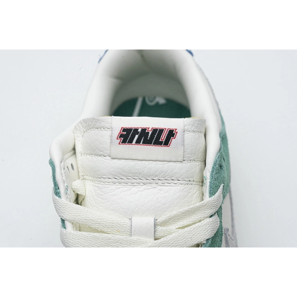 Kasina x Nike Dunk Low 