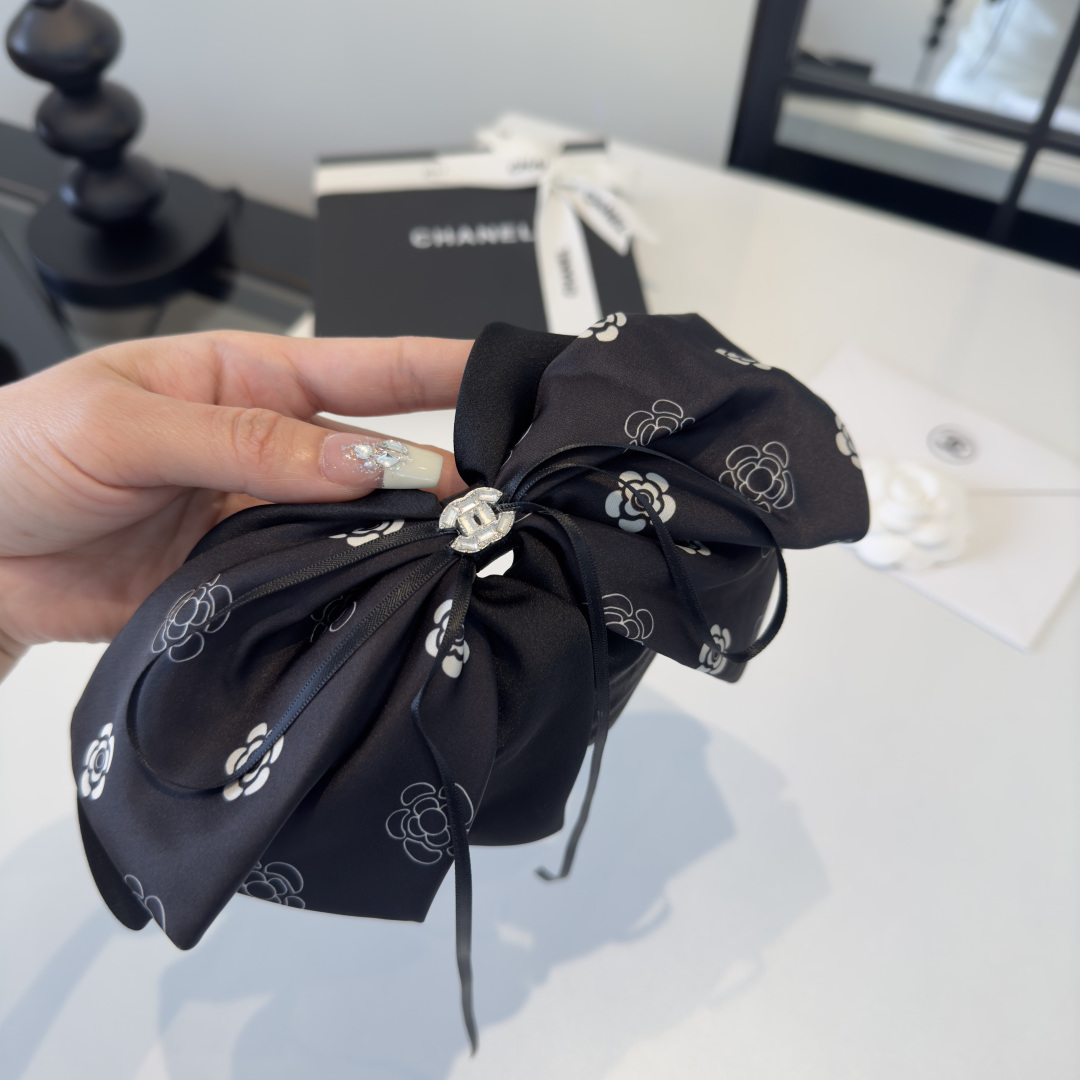 Chan New Bow Hair Clip