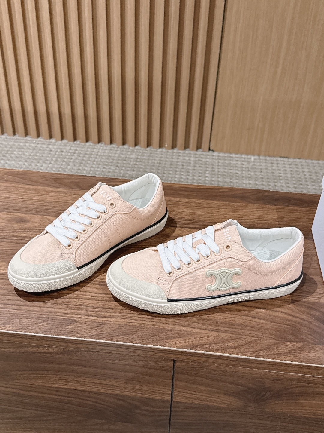 Celi New canvas shoes