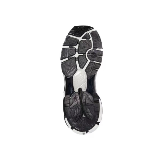 Balenciaga Runner Black White 677402W3RB29010