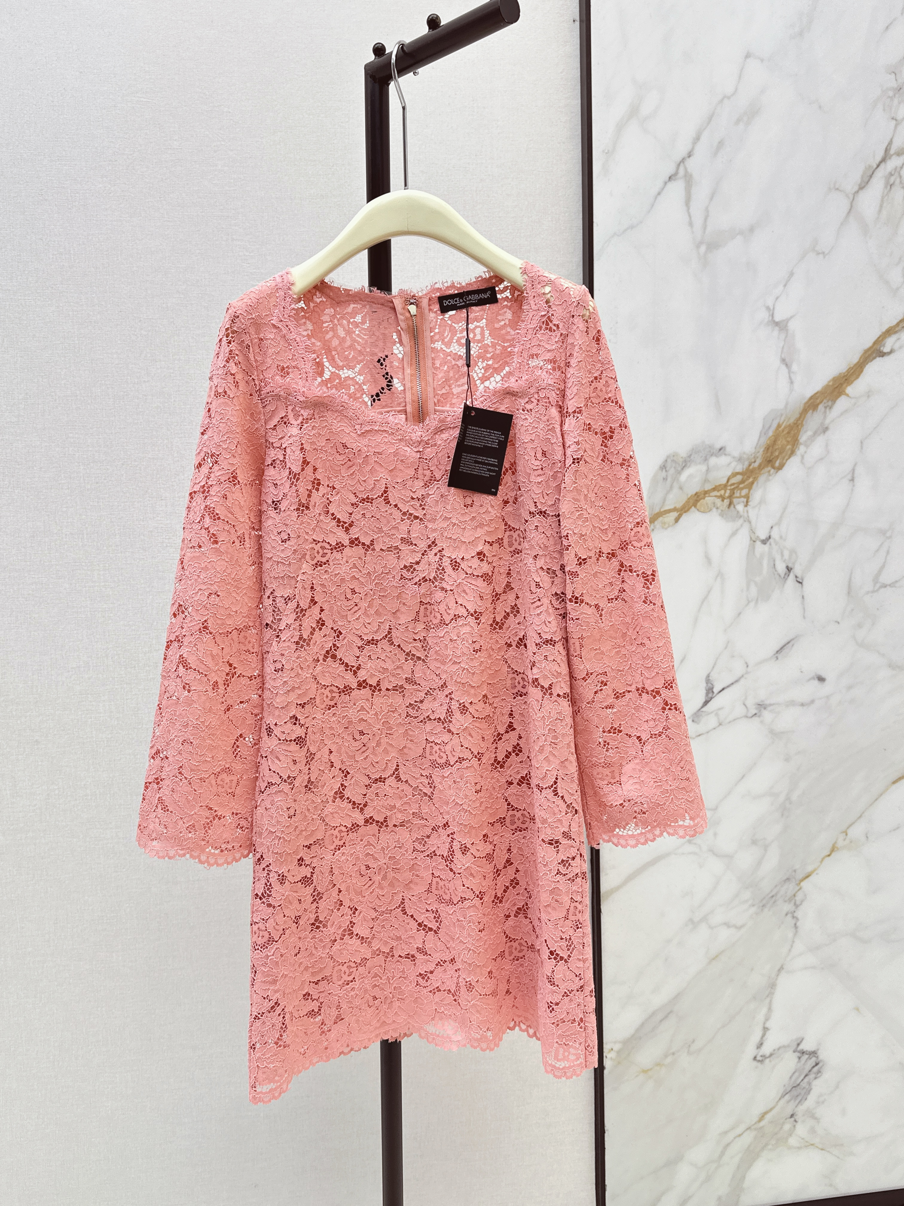 Dolc New lace dress
